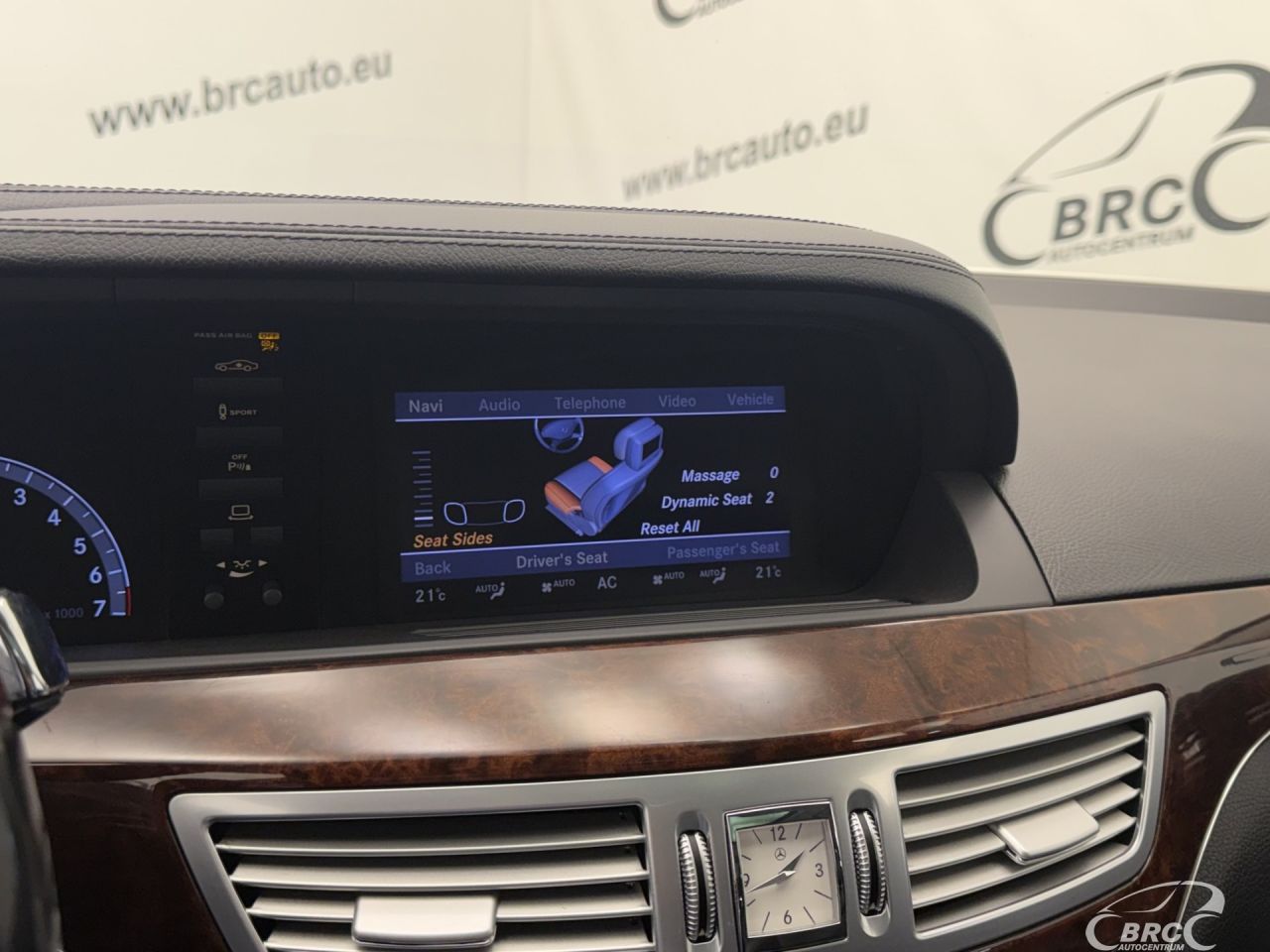 Mercedes-Benz S550 | 37