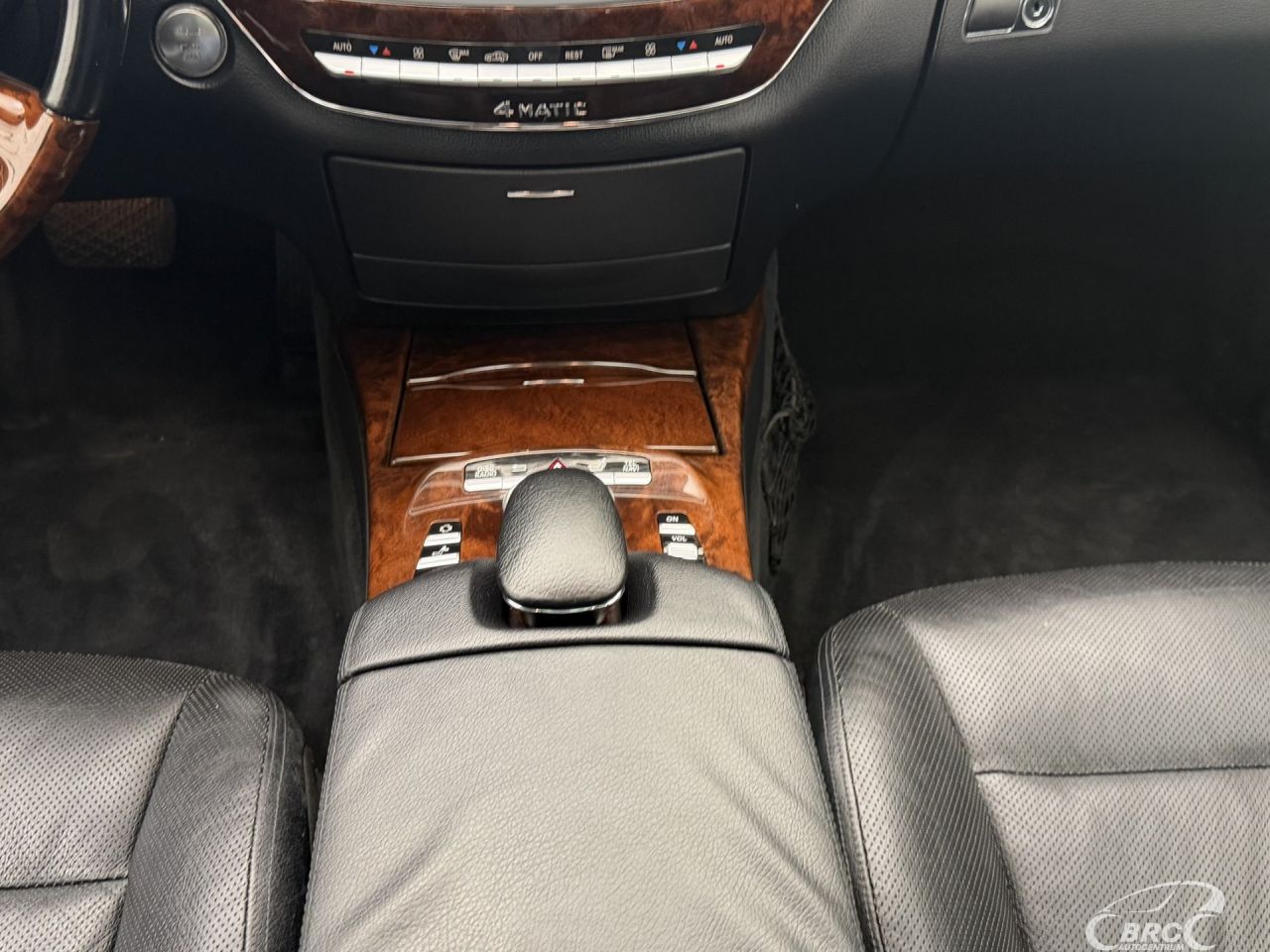 Mercedes-Benz S550 | 18