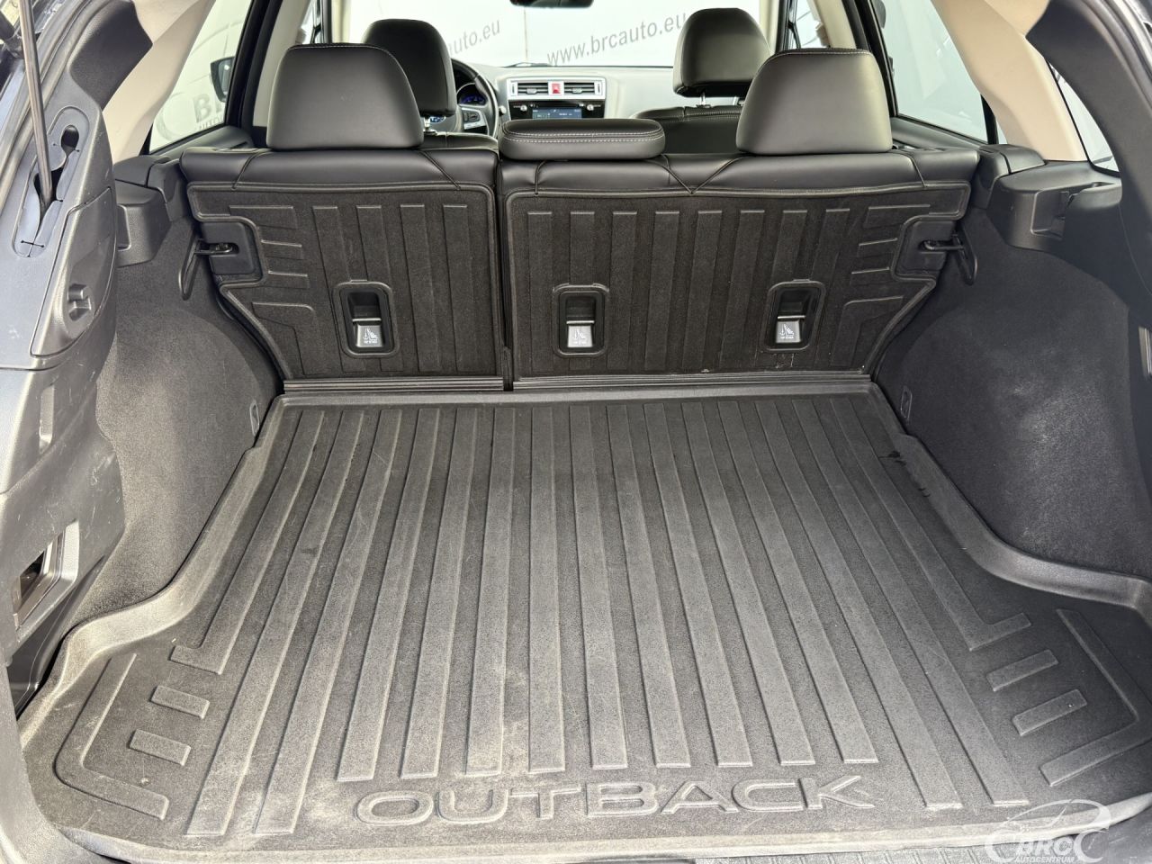Subaru Outback | 12