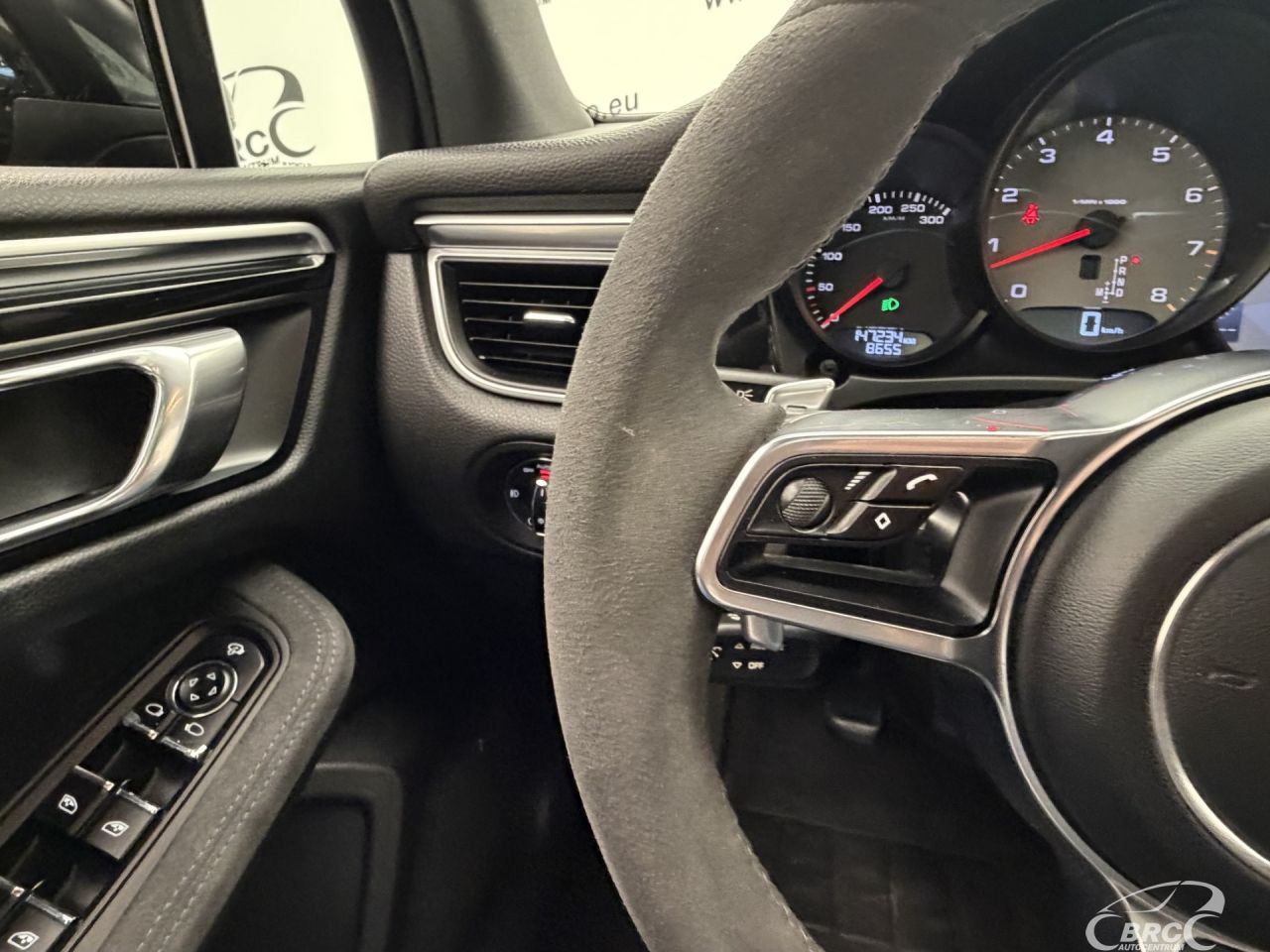 Porsche Macan | 31