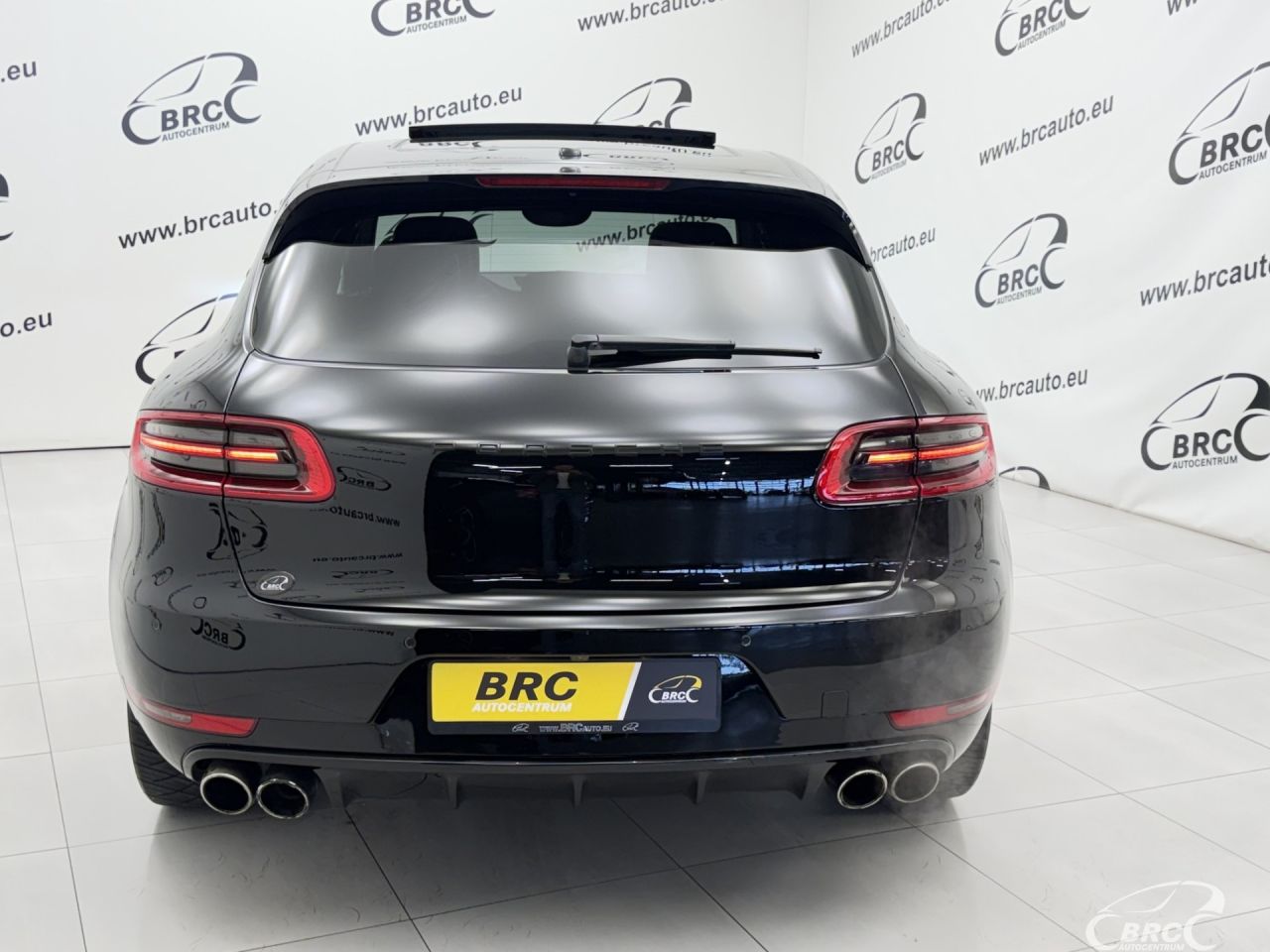 Porsche Macan | 49