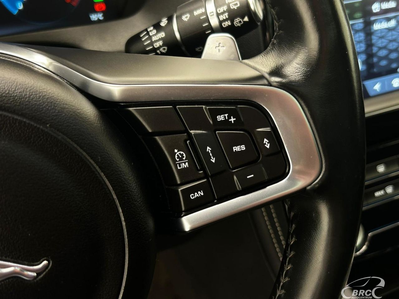 Jaguar F-Pace | 14