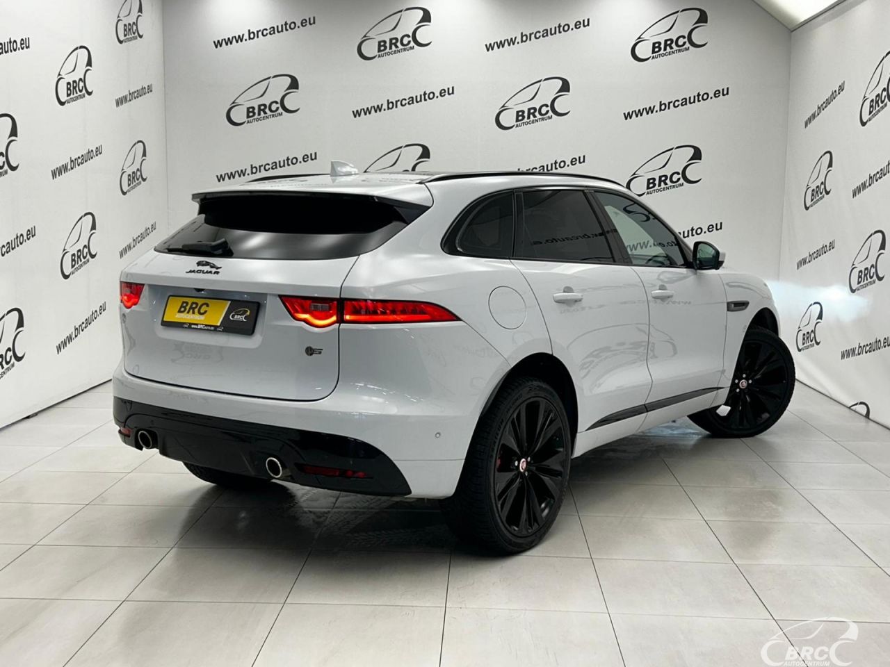 Jaguar F-Pace | 1