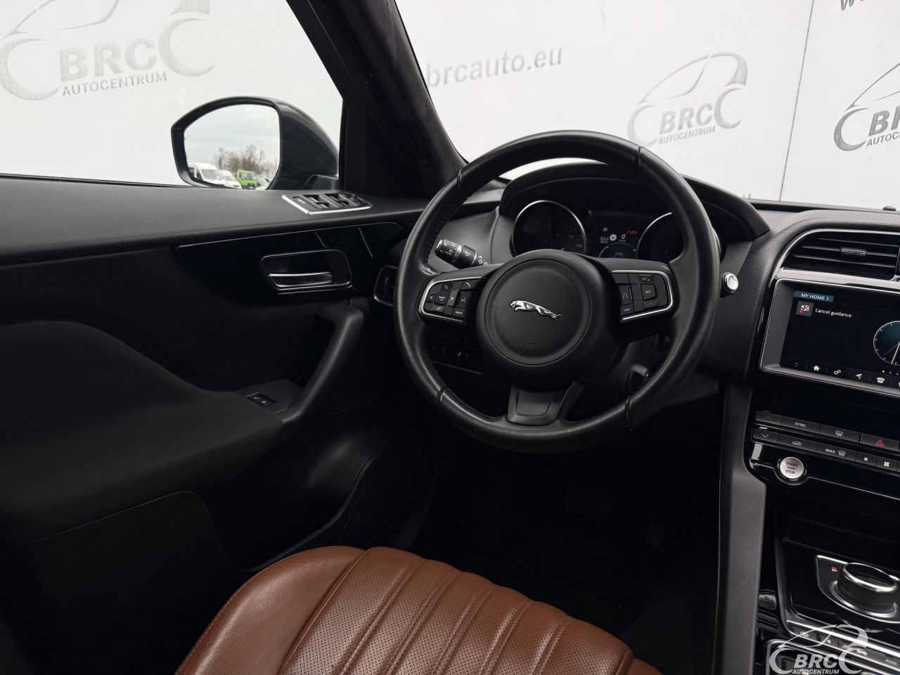 Jaguar F-Pace | 27