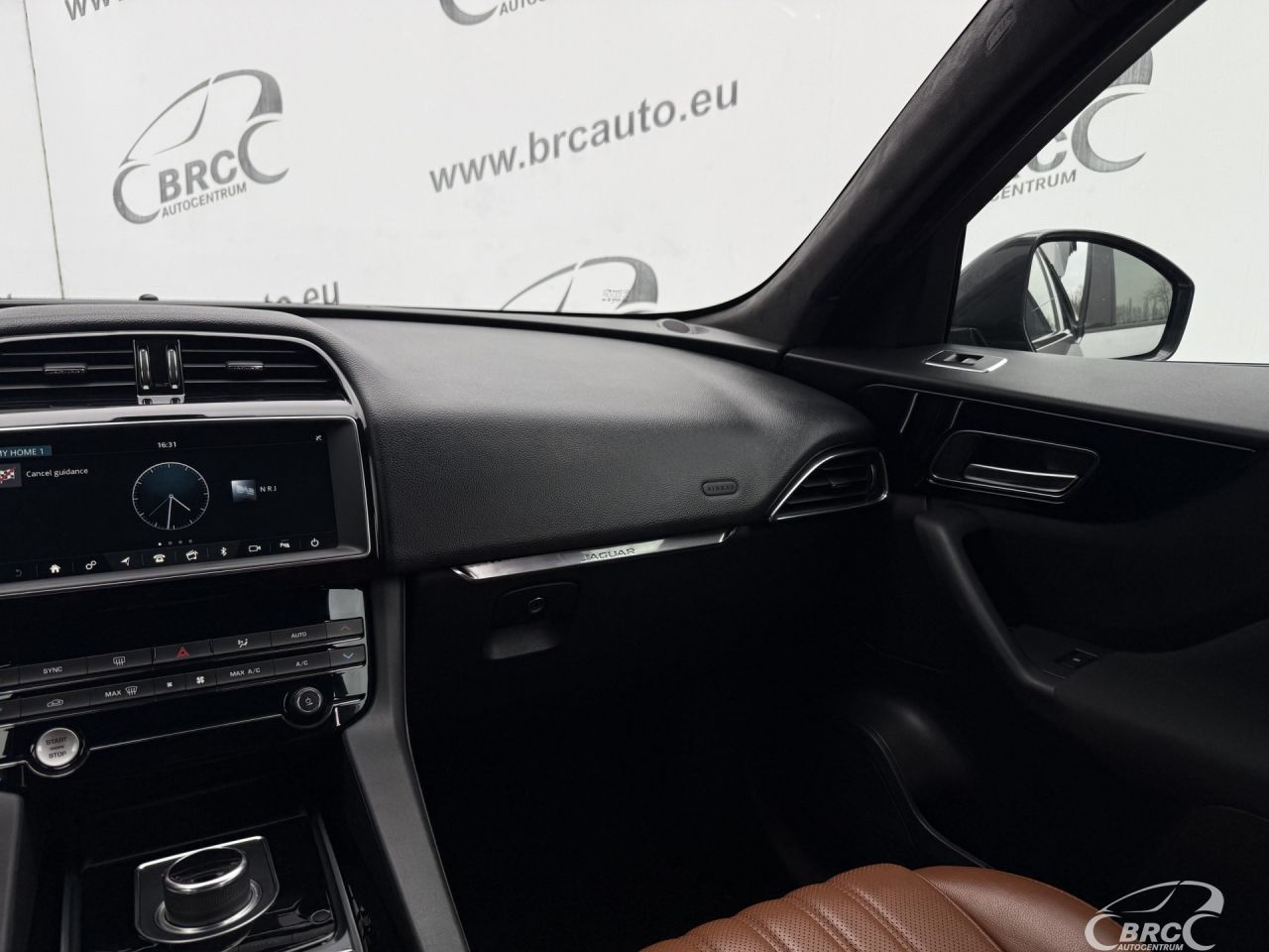 Jaguar F-Pace | 10