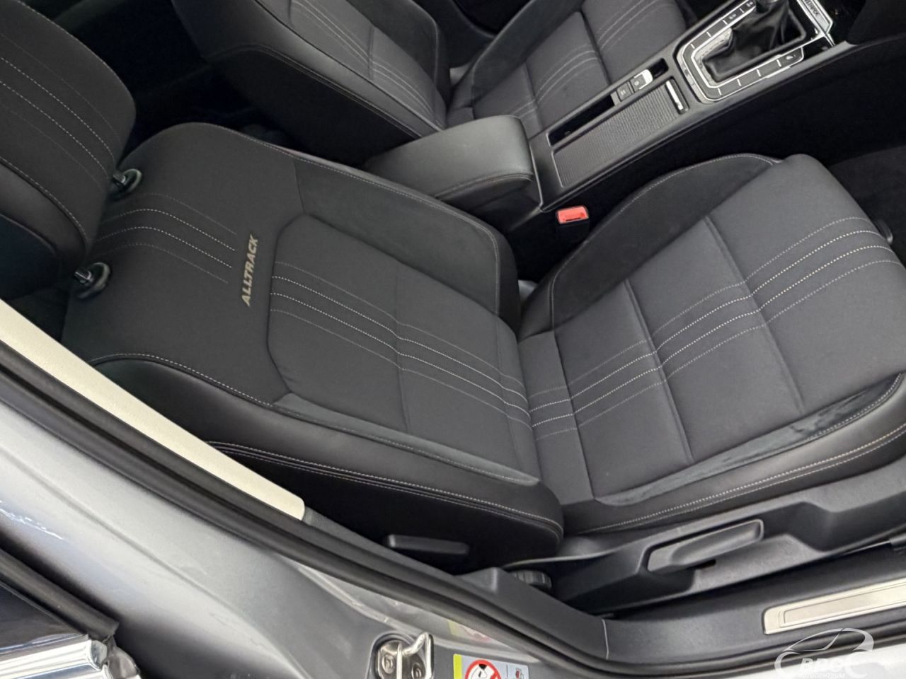 Volkswagen Passat | 4