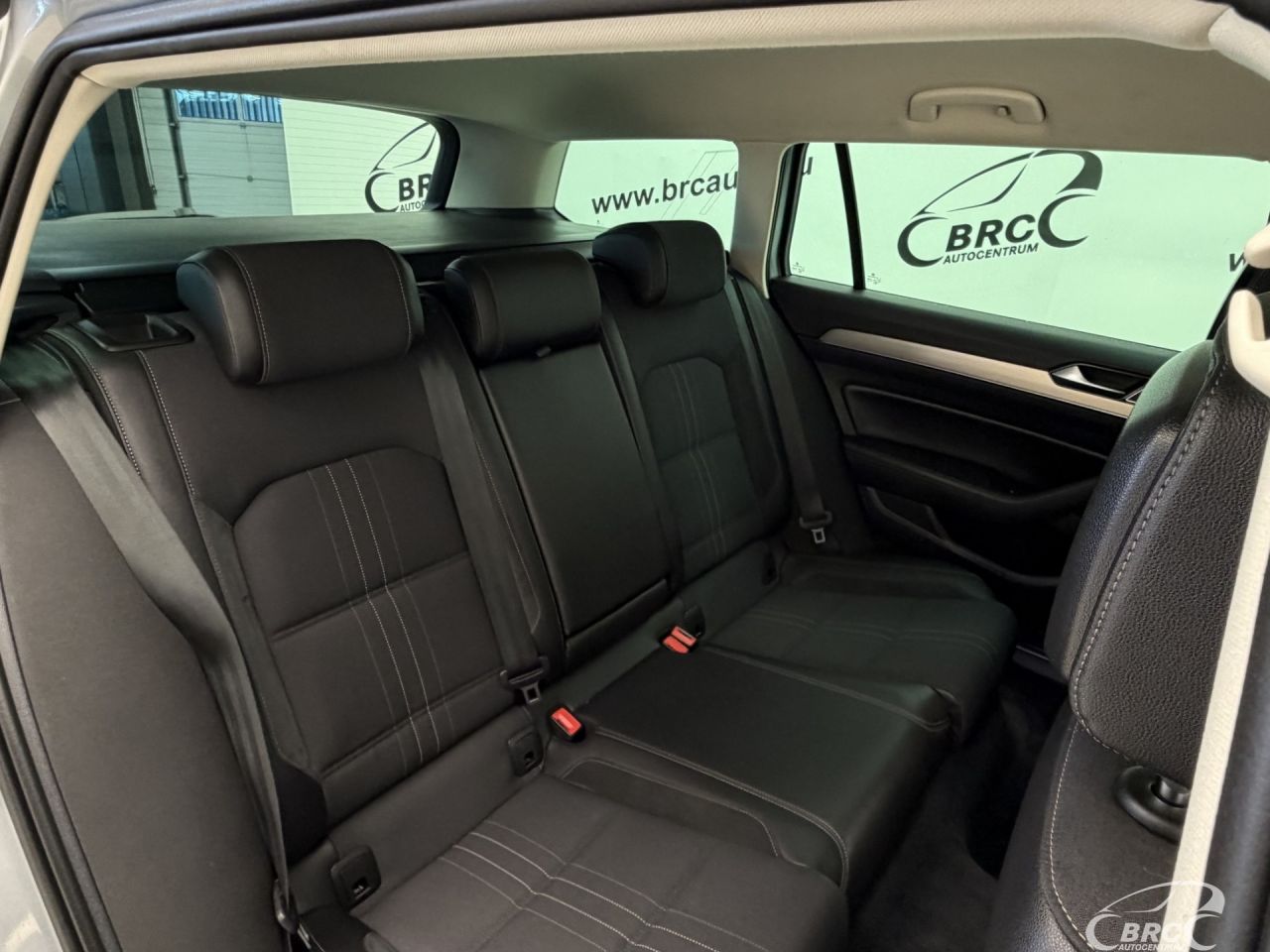 Volkswagen Passat | 11