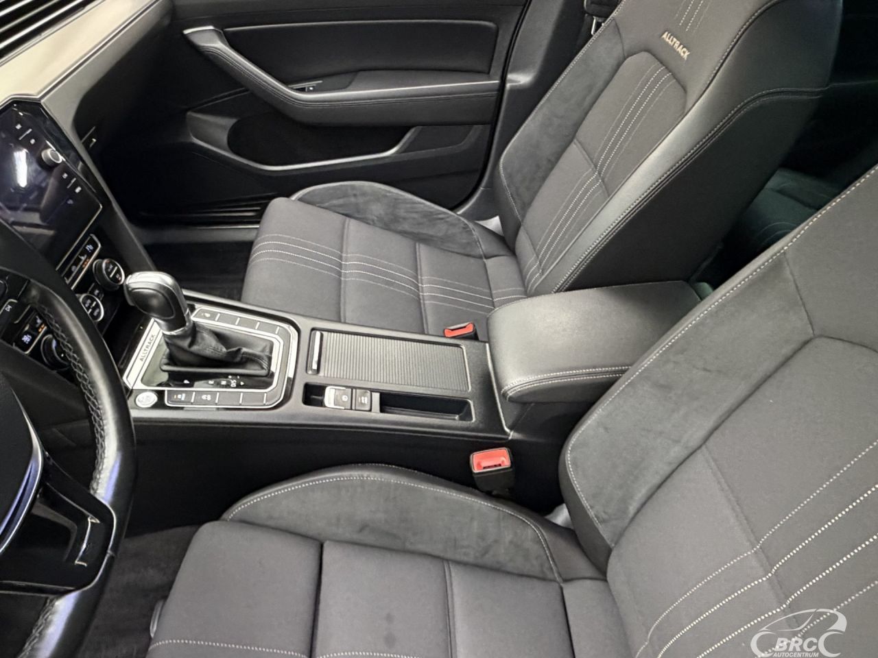 Volkswagen Passat | 24