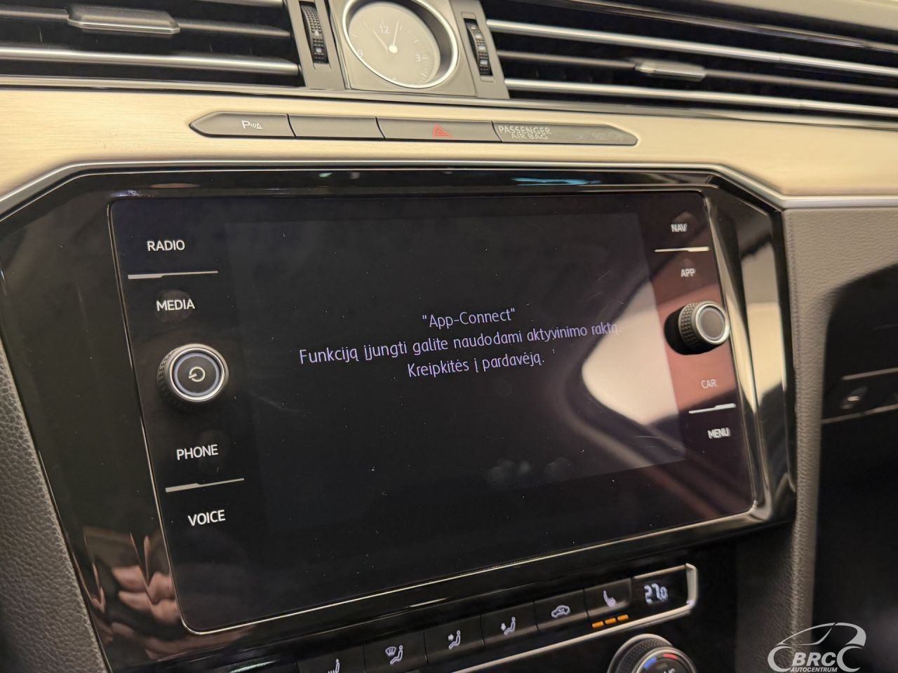 Volkswagen Passat | 40