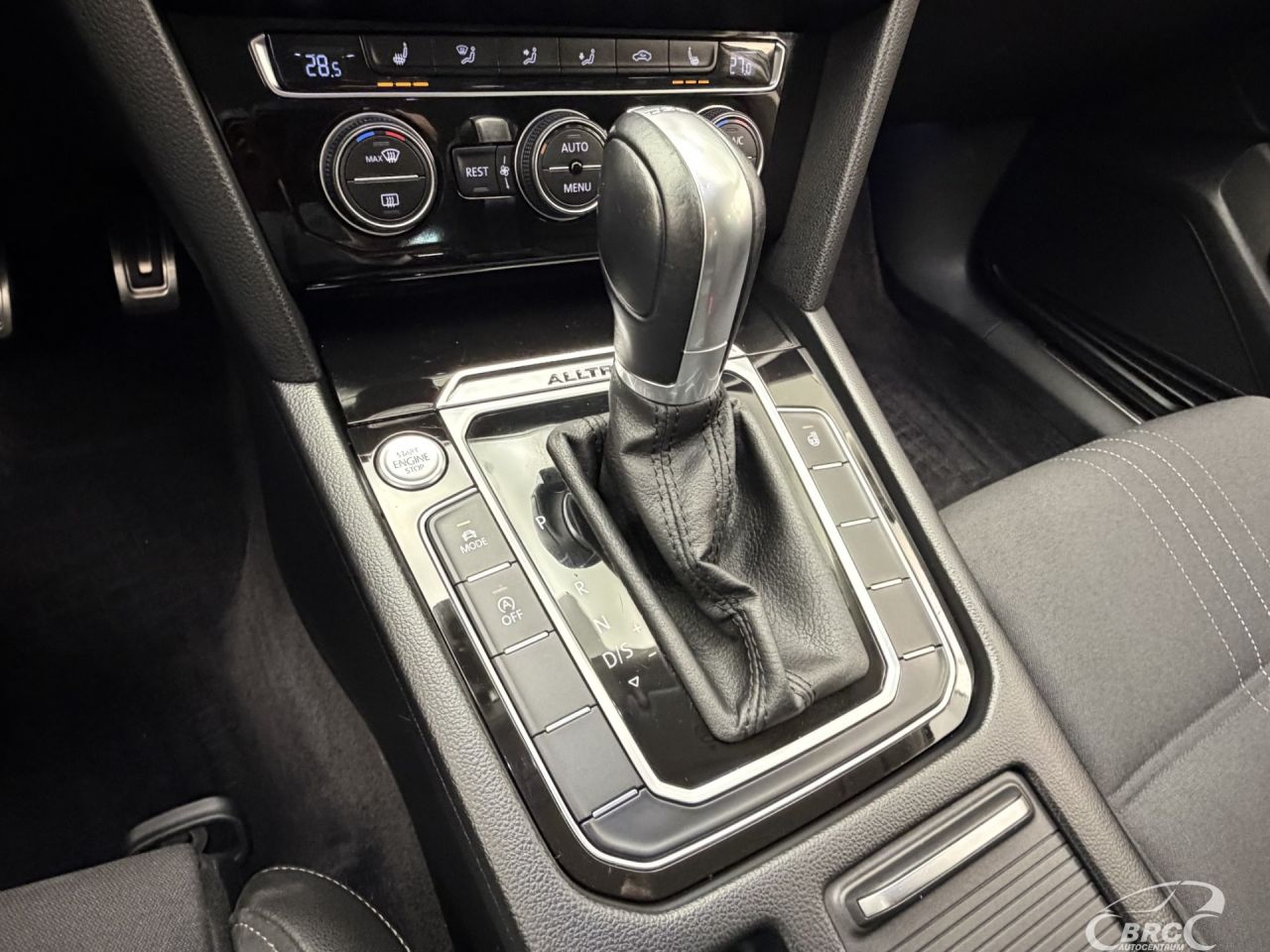 Volkswagen Passat | 25