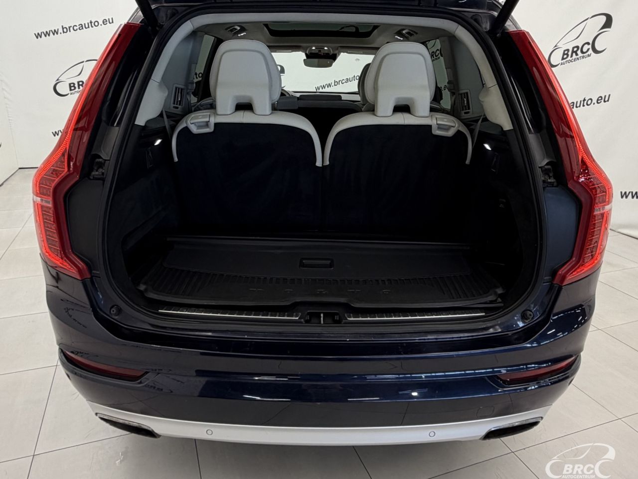 Volvo XC90 | 39