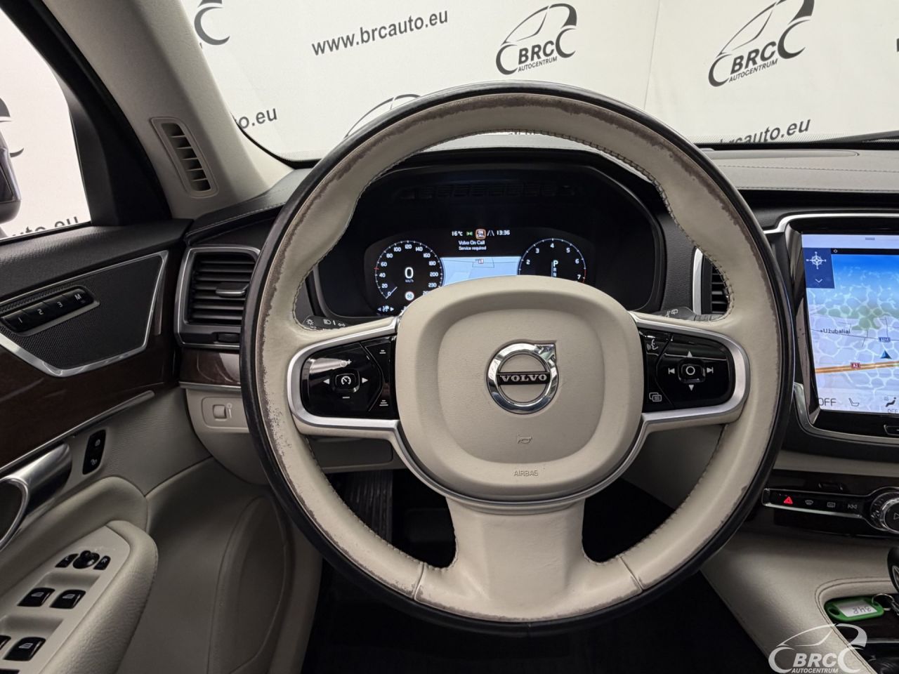 Volvo XC90 | 29