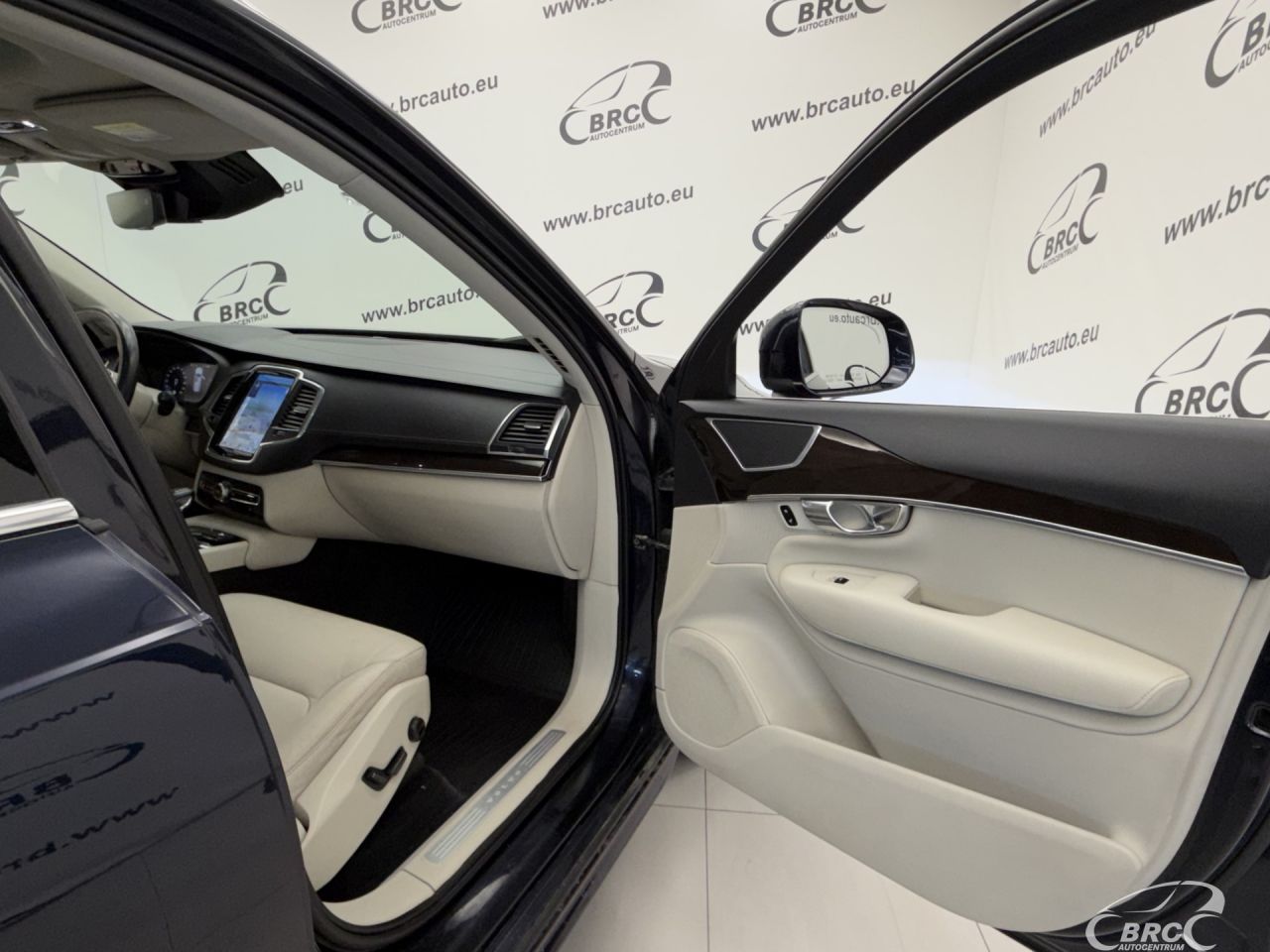 Volvo XC90 | 7