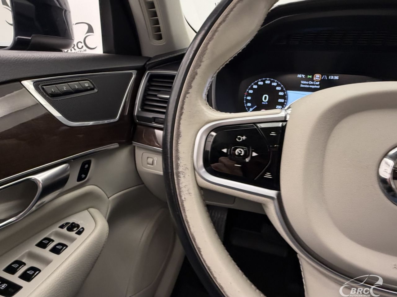 Volvo XC90 | 31