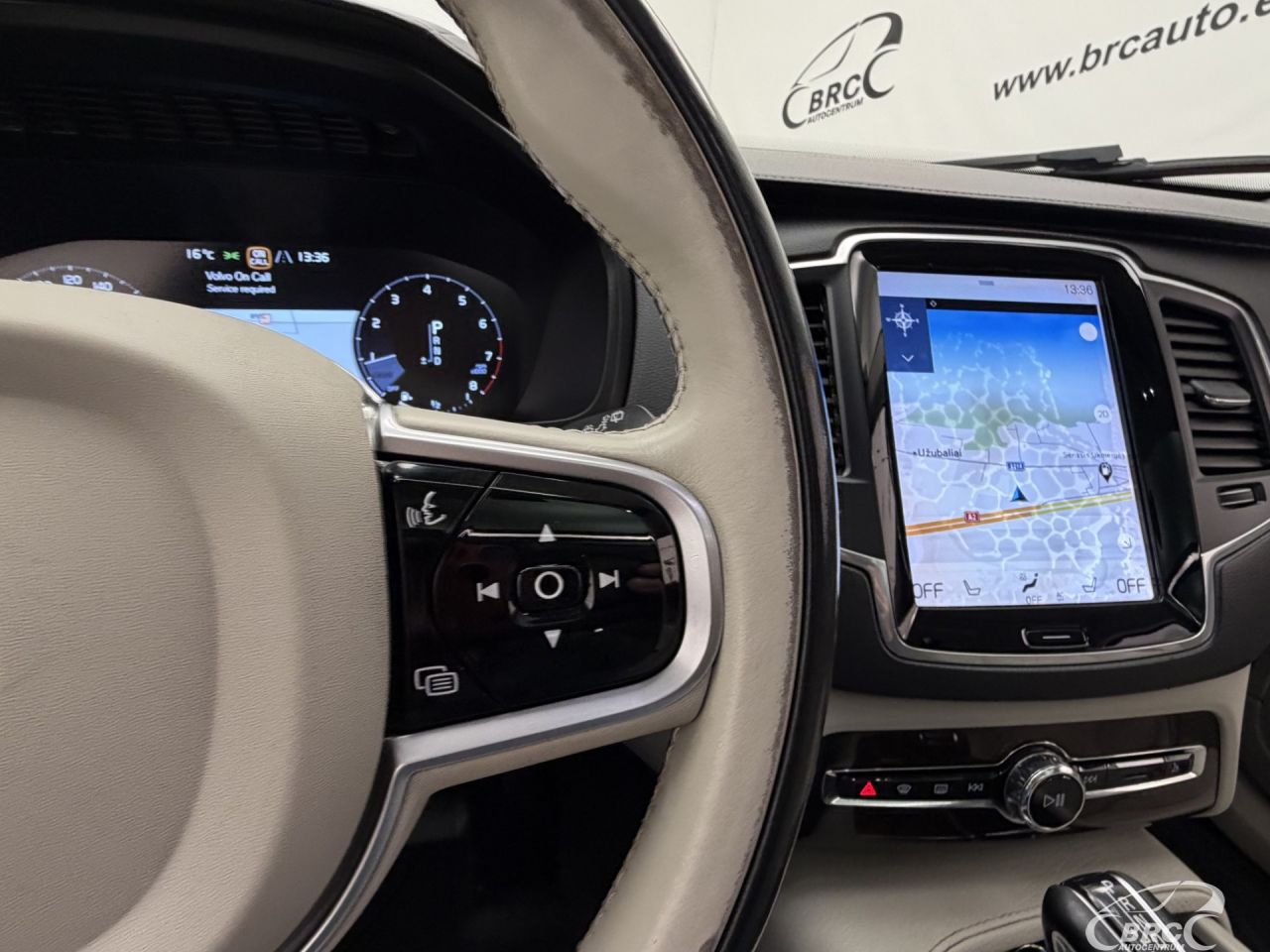 Volvo XC90 | 30