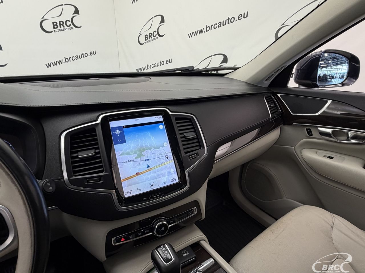 Volvo XC90 | 27
