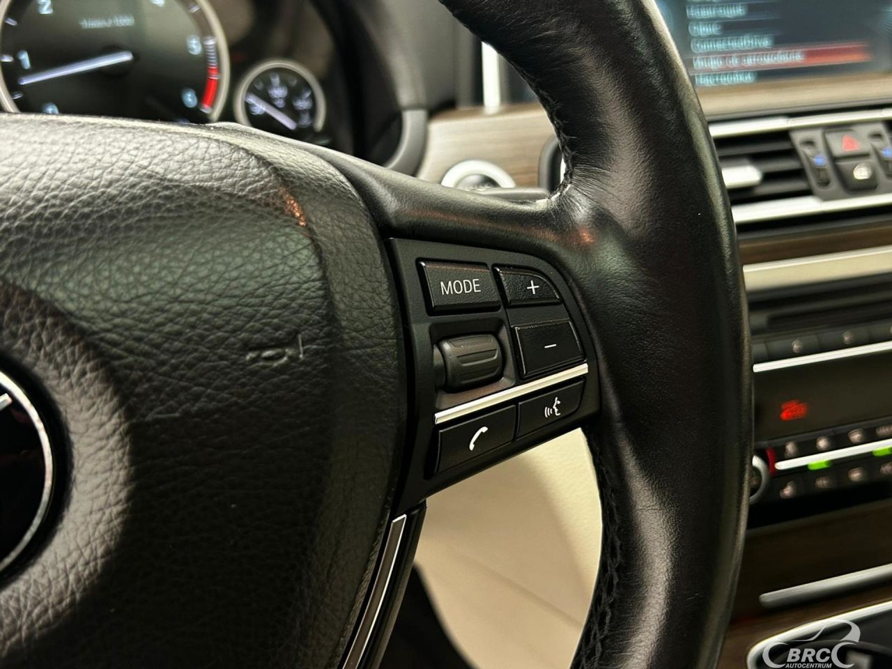 BMW 740 | 11