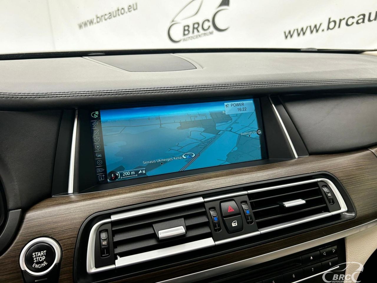 BMW 740 | 19