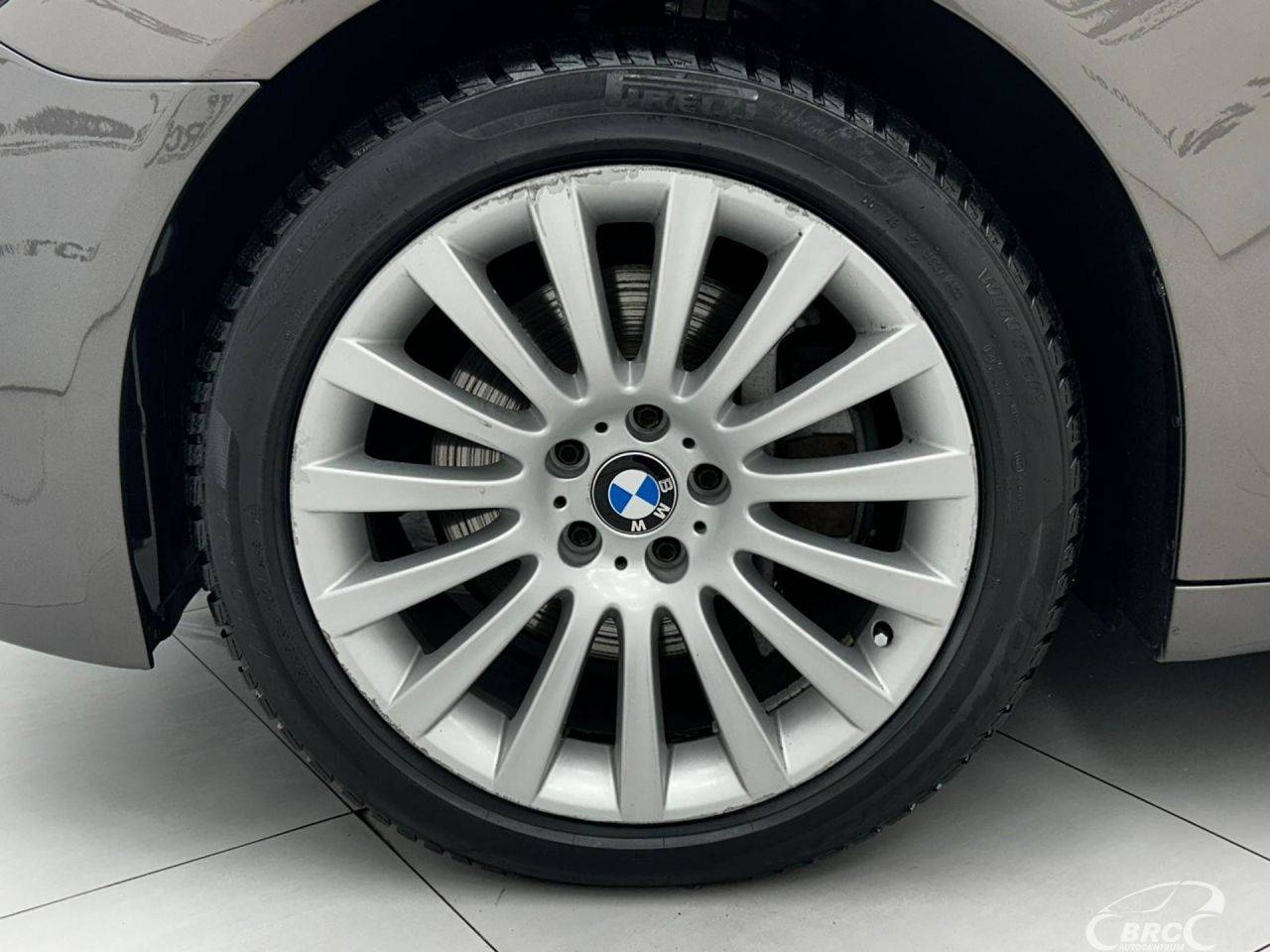 BMW 740 | 27