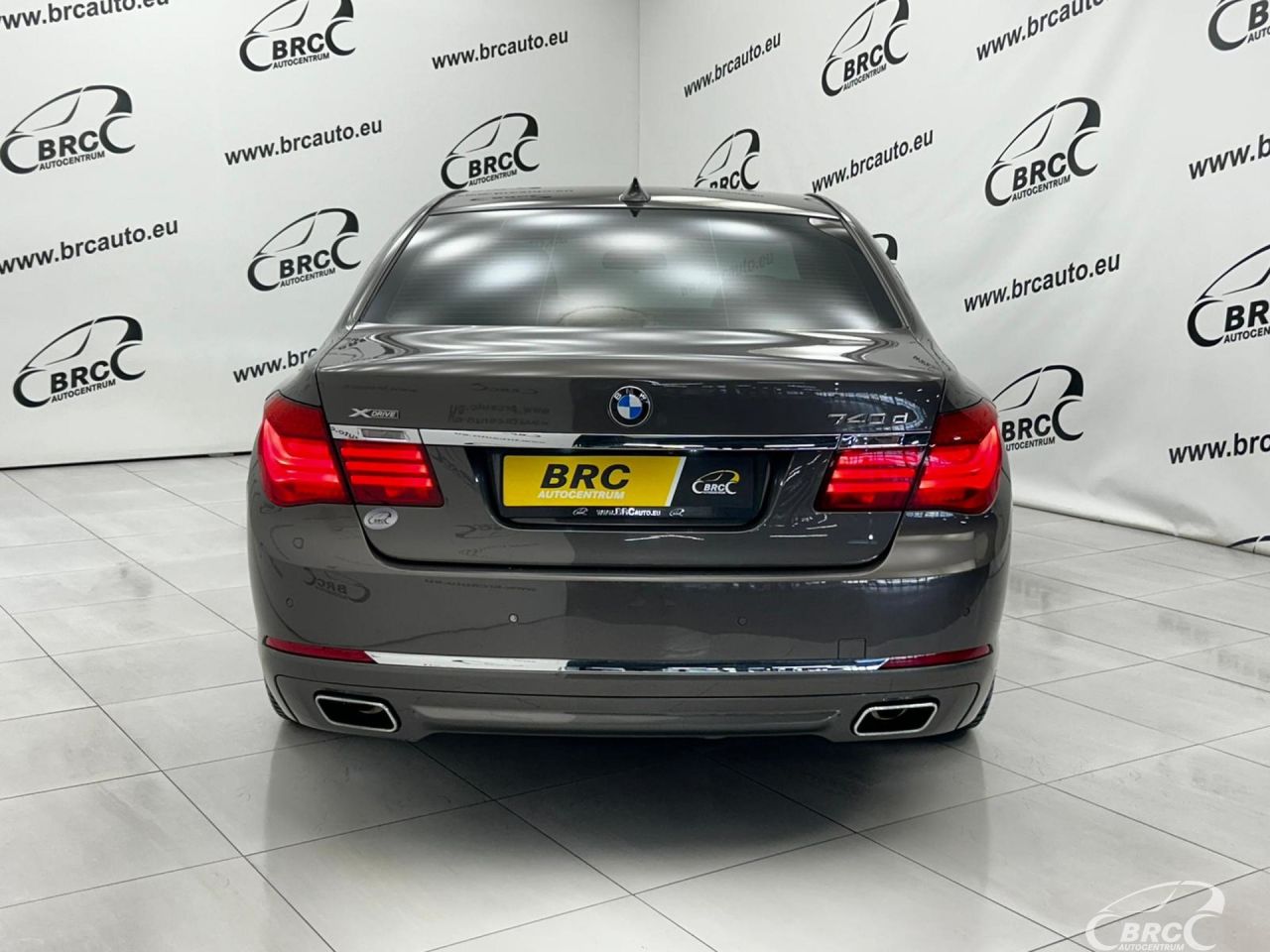 BMW 740 | 22