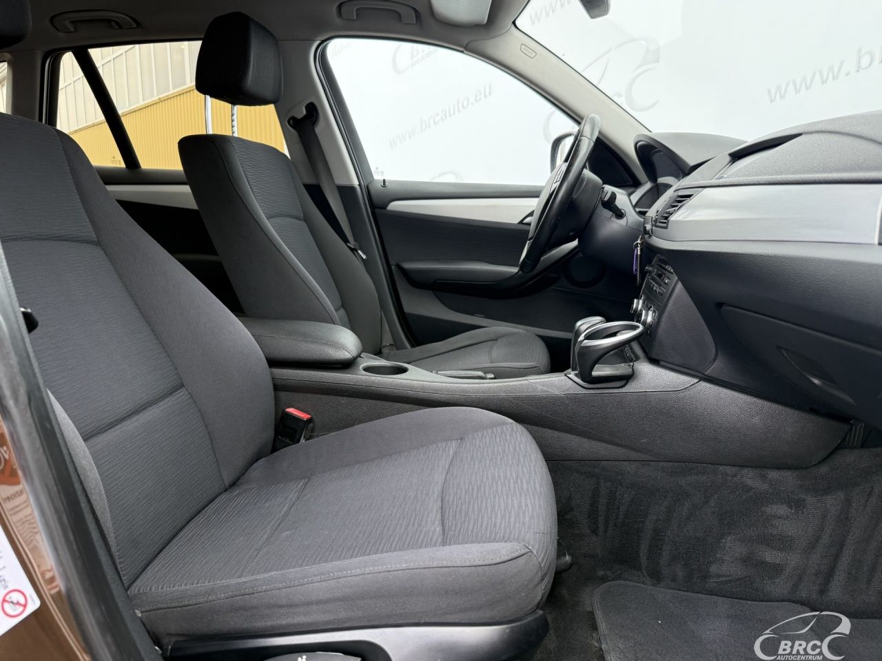 BMW X1 | 8