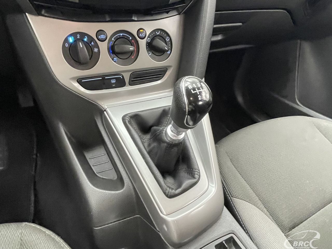 Ford Focus | 24
