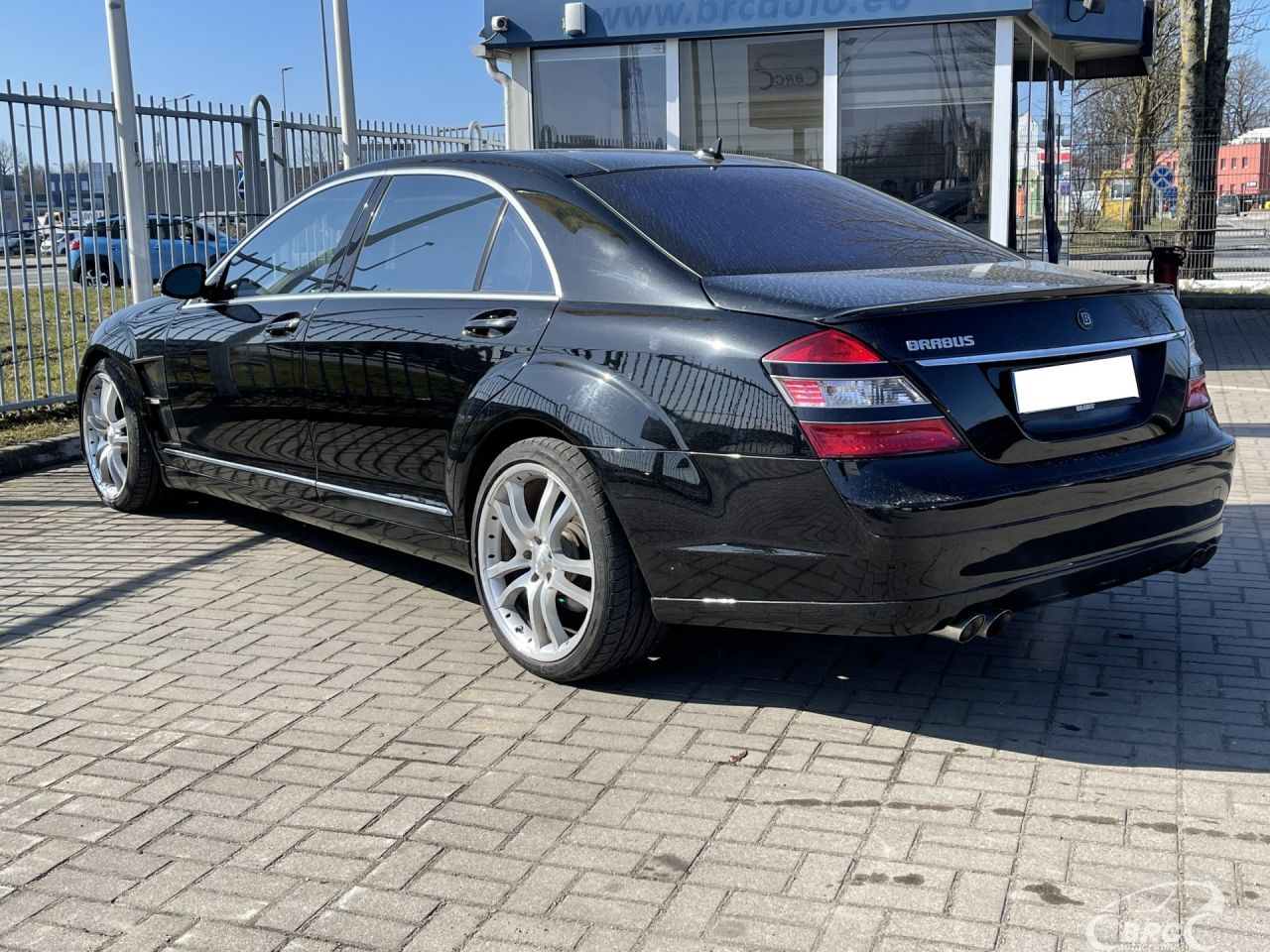 Mercedes-Benz S550 | 37