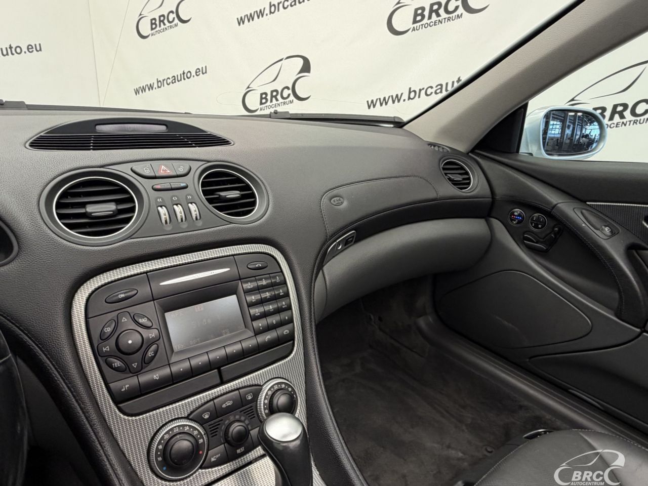 Mercedes-Benz SL350 | 22