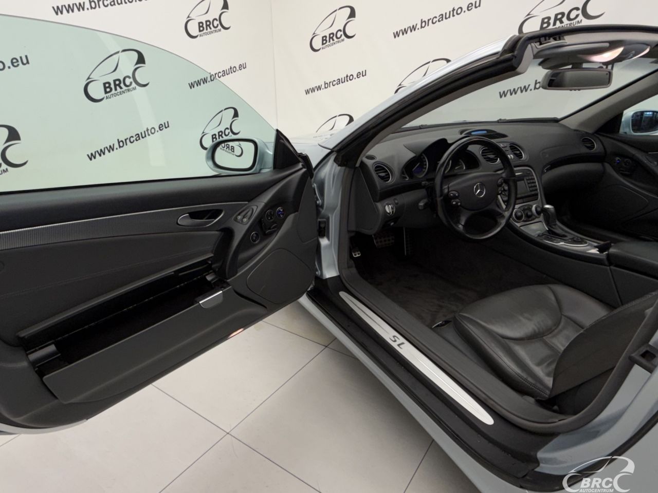 Mercedes-Benz SL350 | 15