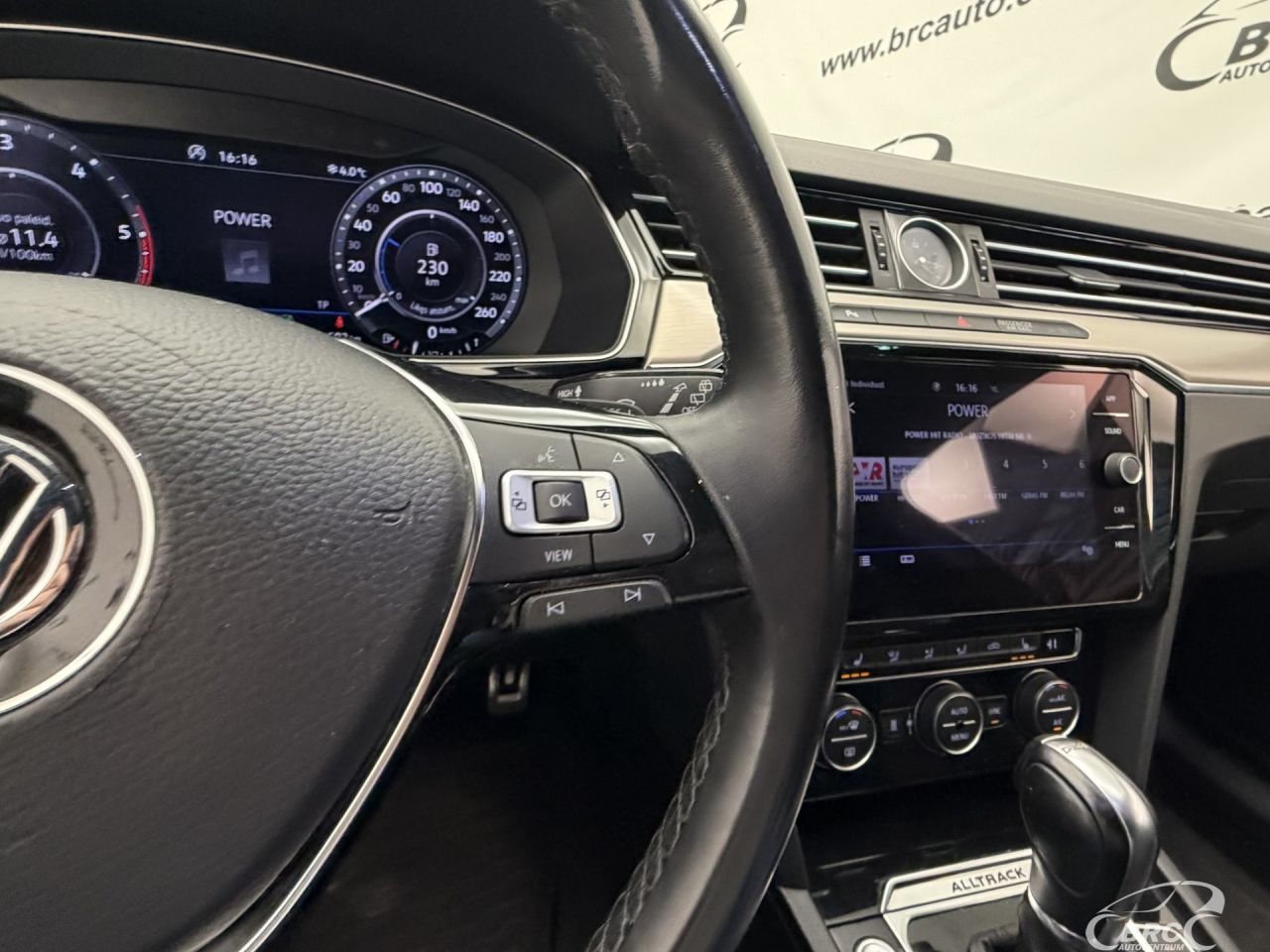 Volkswagen Passat | 61