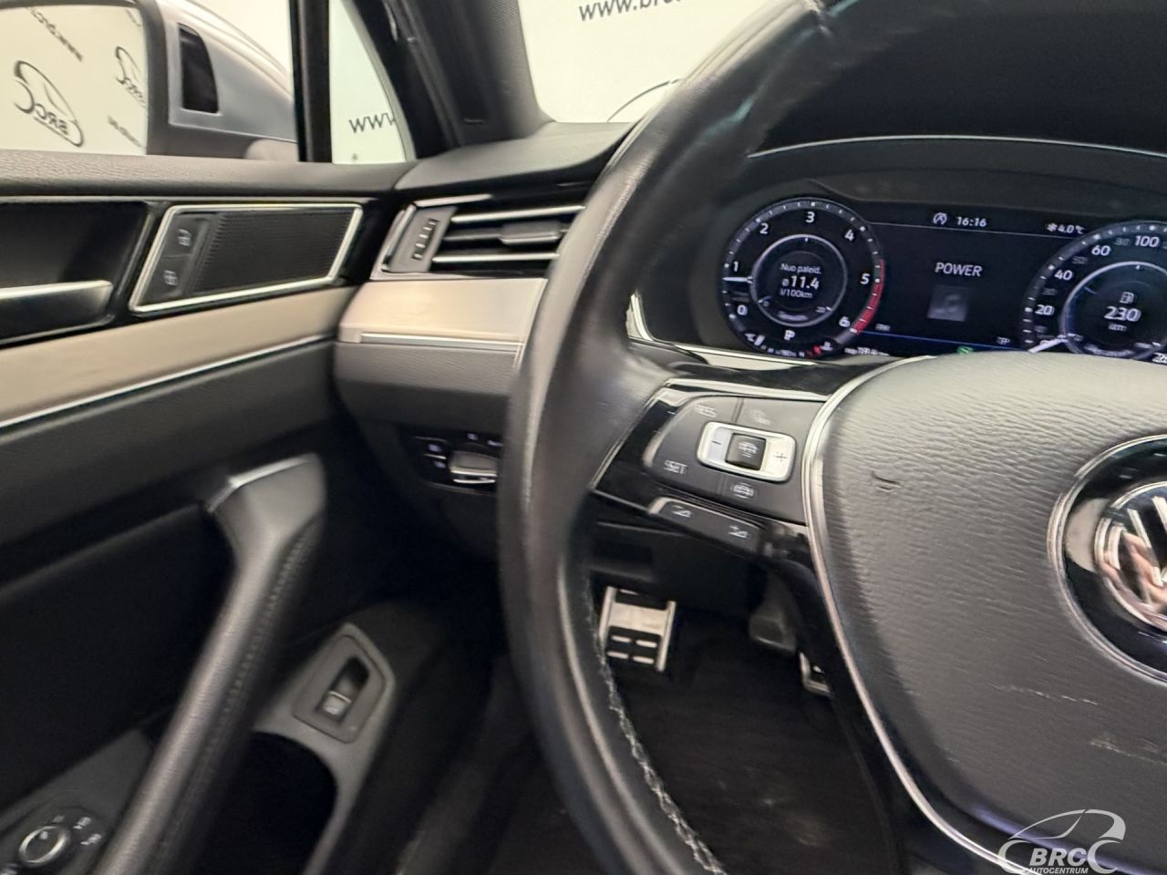 Volkswagen Passat | 63