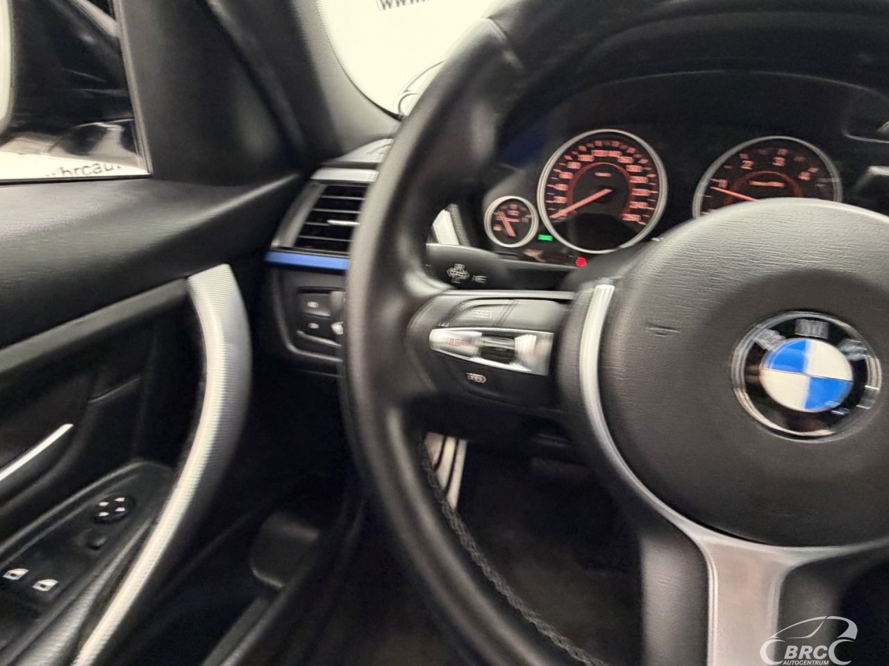 BMW 320 | 28
