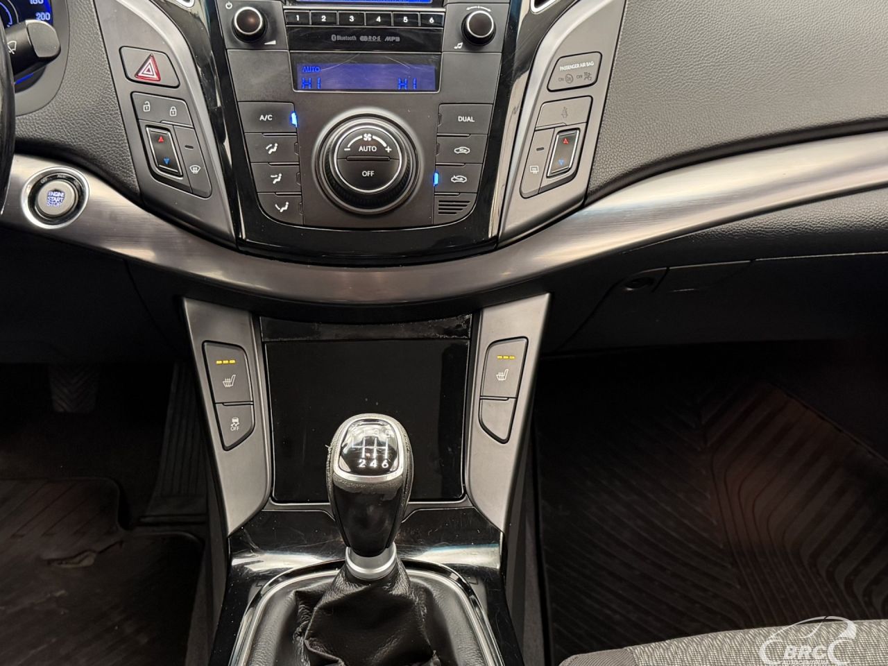 Hyundai i40 | 15