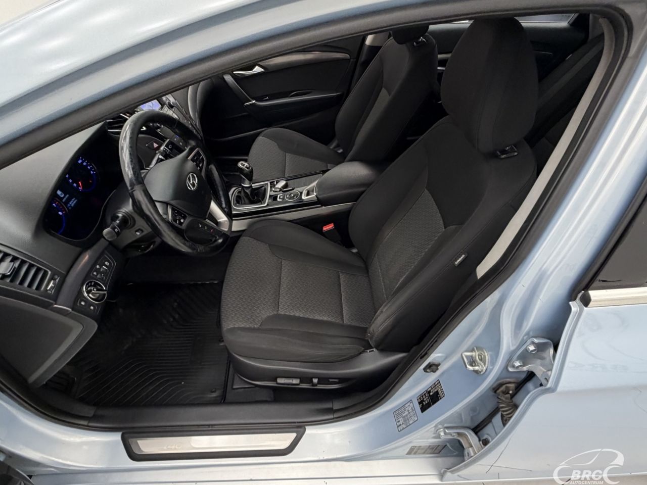 Hyundai i40 | 19