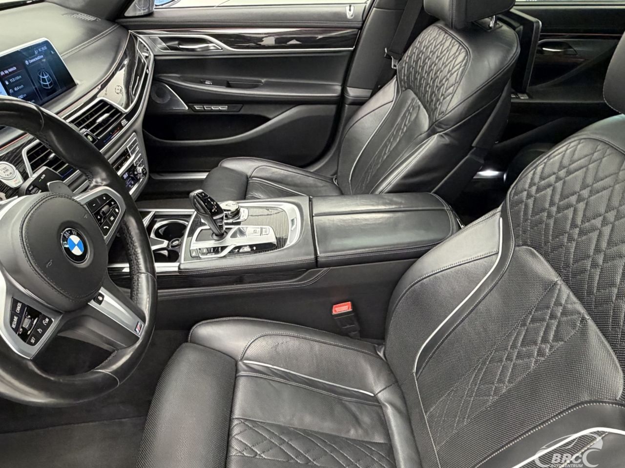 BMW 750 | 30