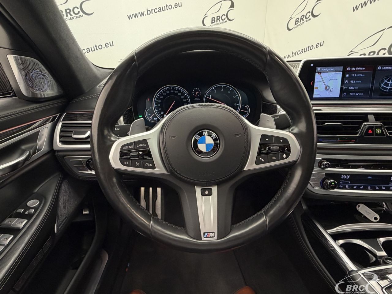 BMW 750 | 36
