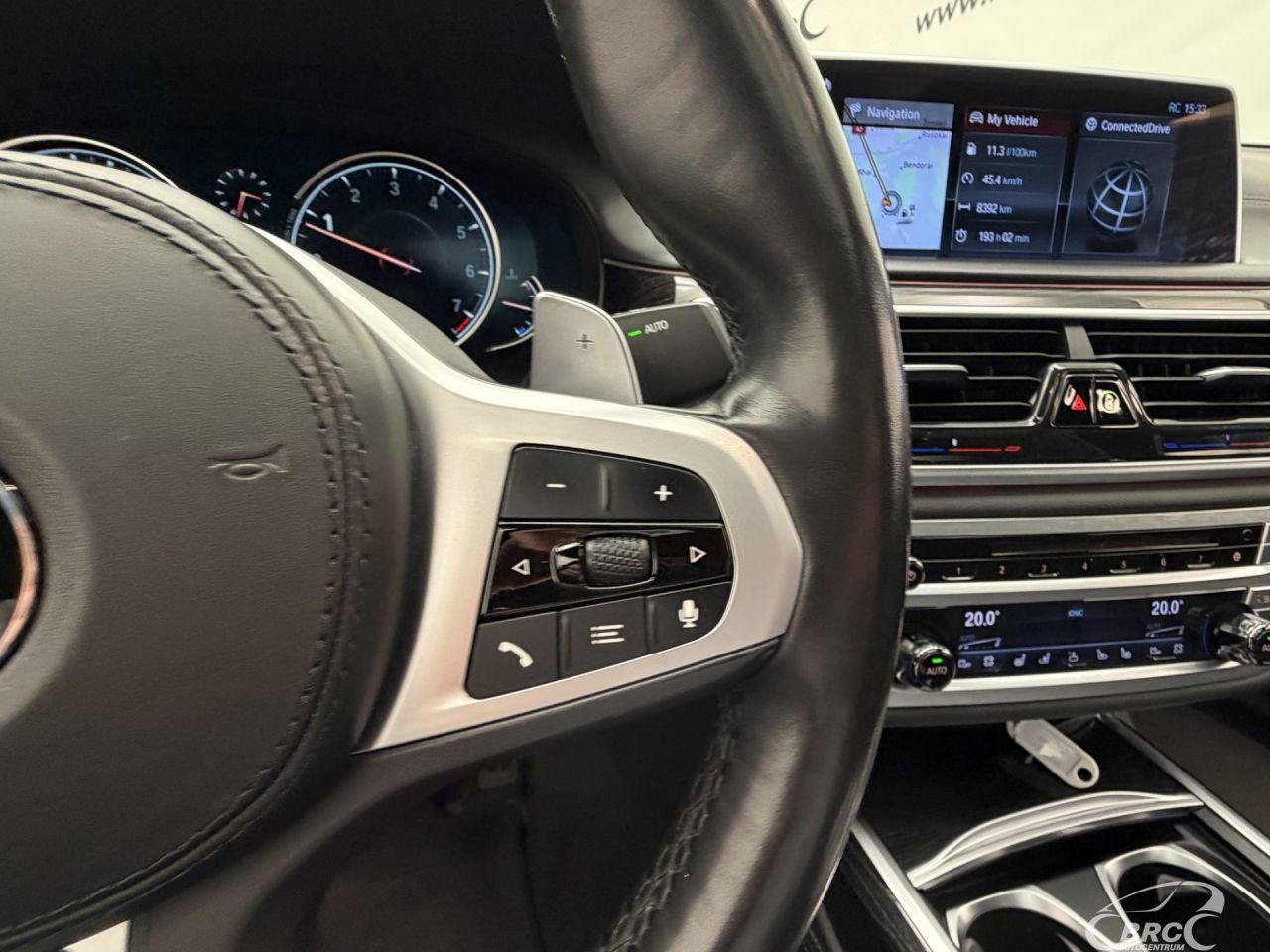 BMW 750 | 37