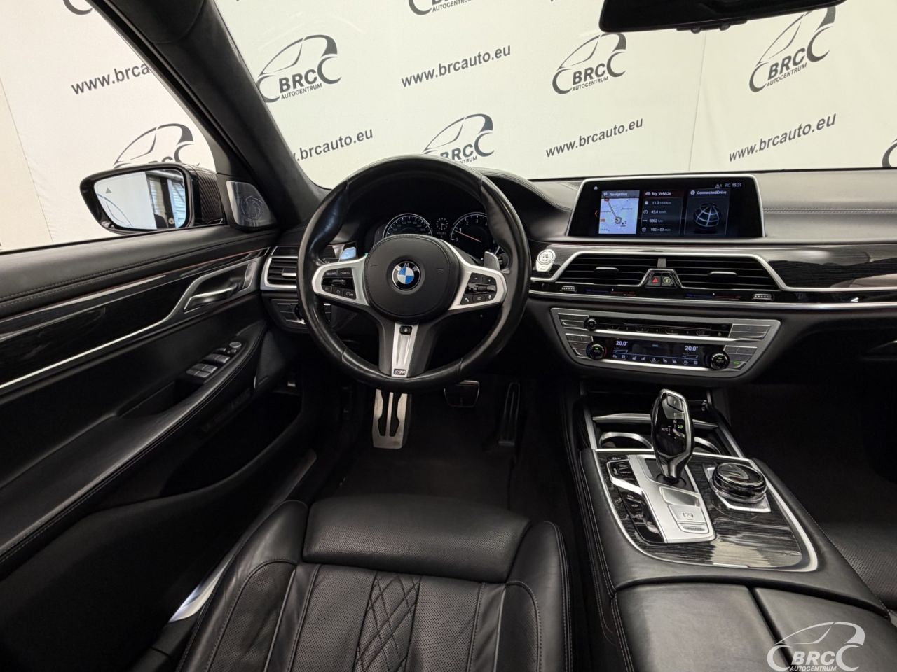 BMW 750 | 18