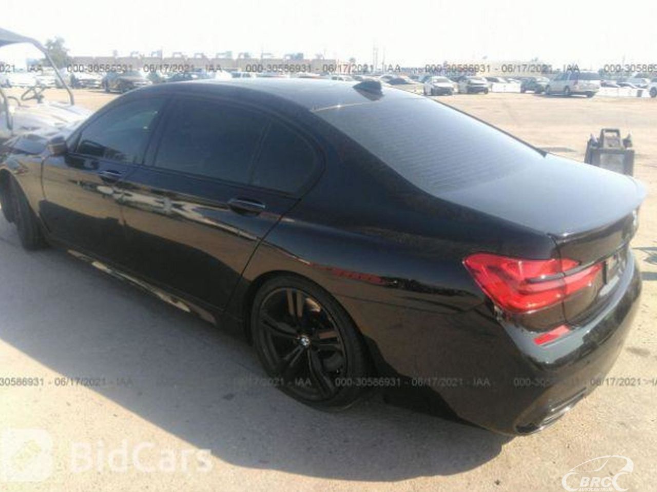 BMW 750 | 68