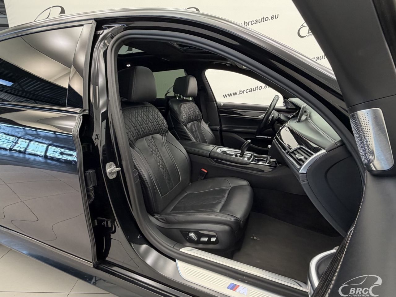 BMW 750 | 6