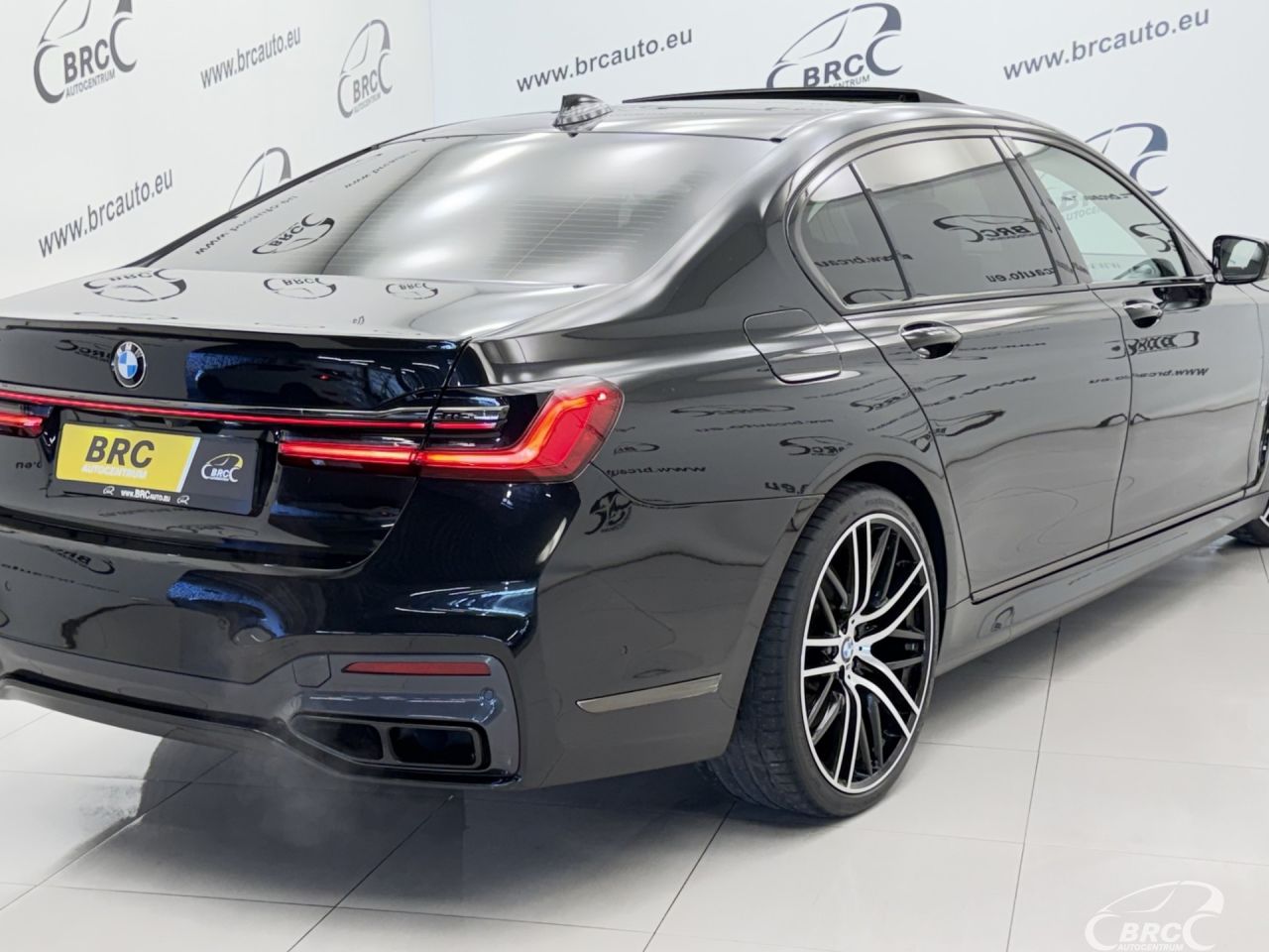 BMW 750 | 58