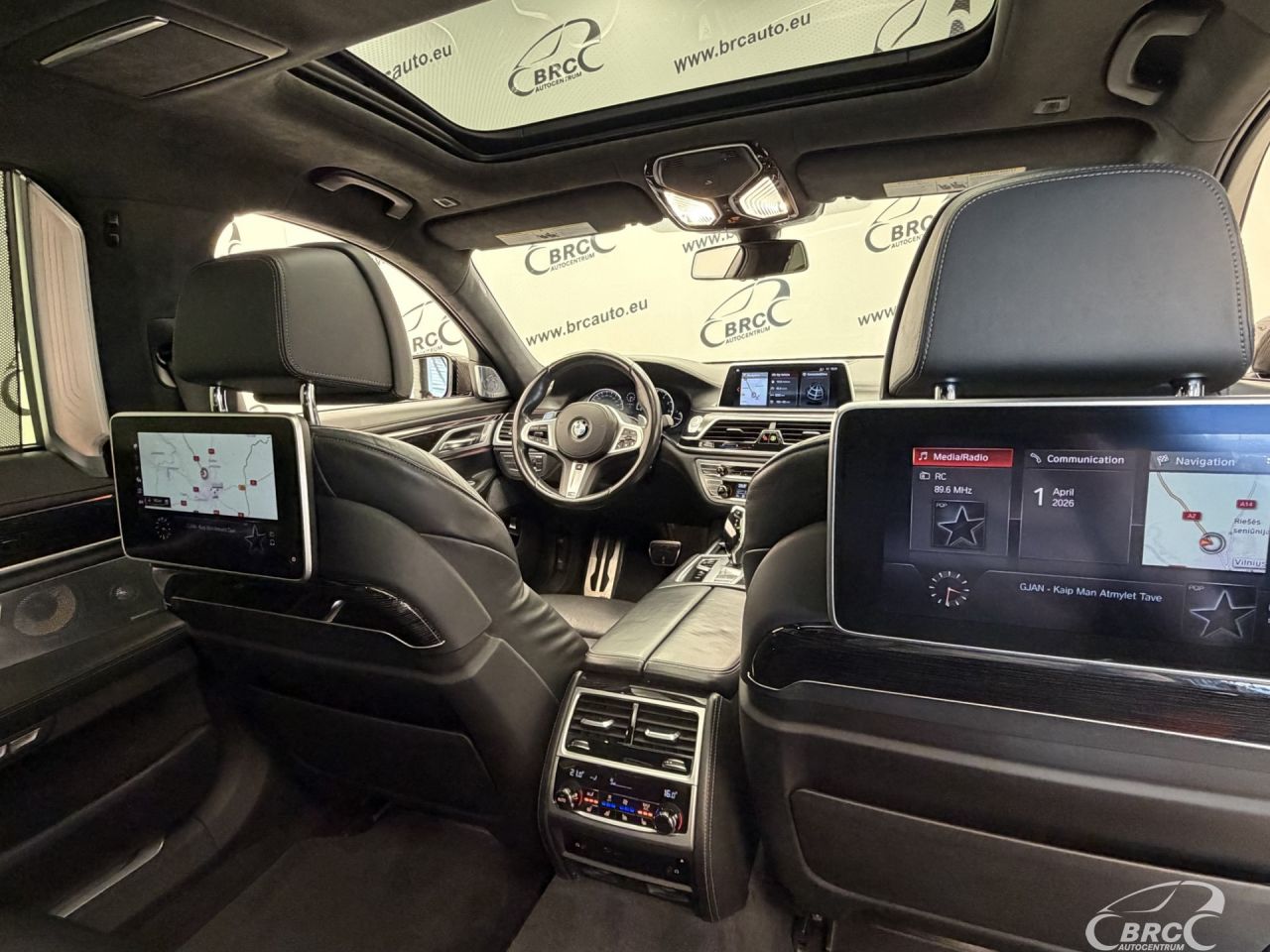 BMW 750 | 16