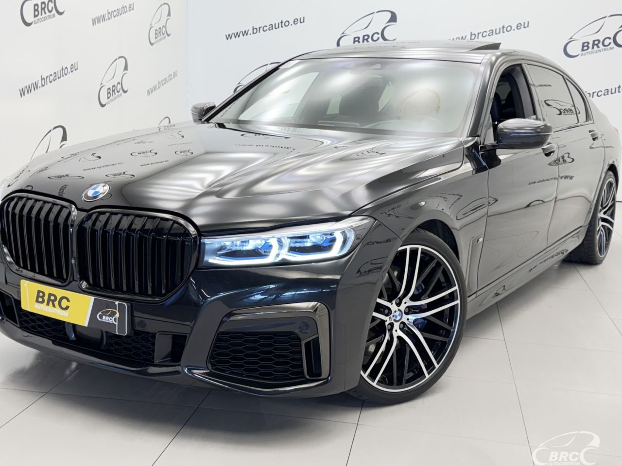 BMW 750 | 71