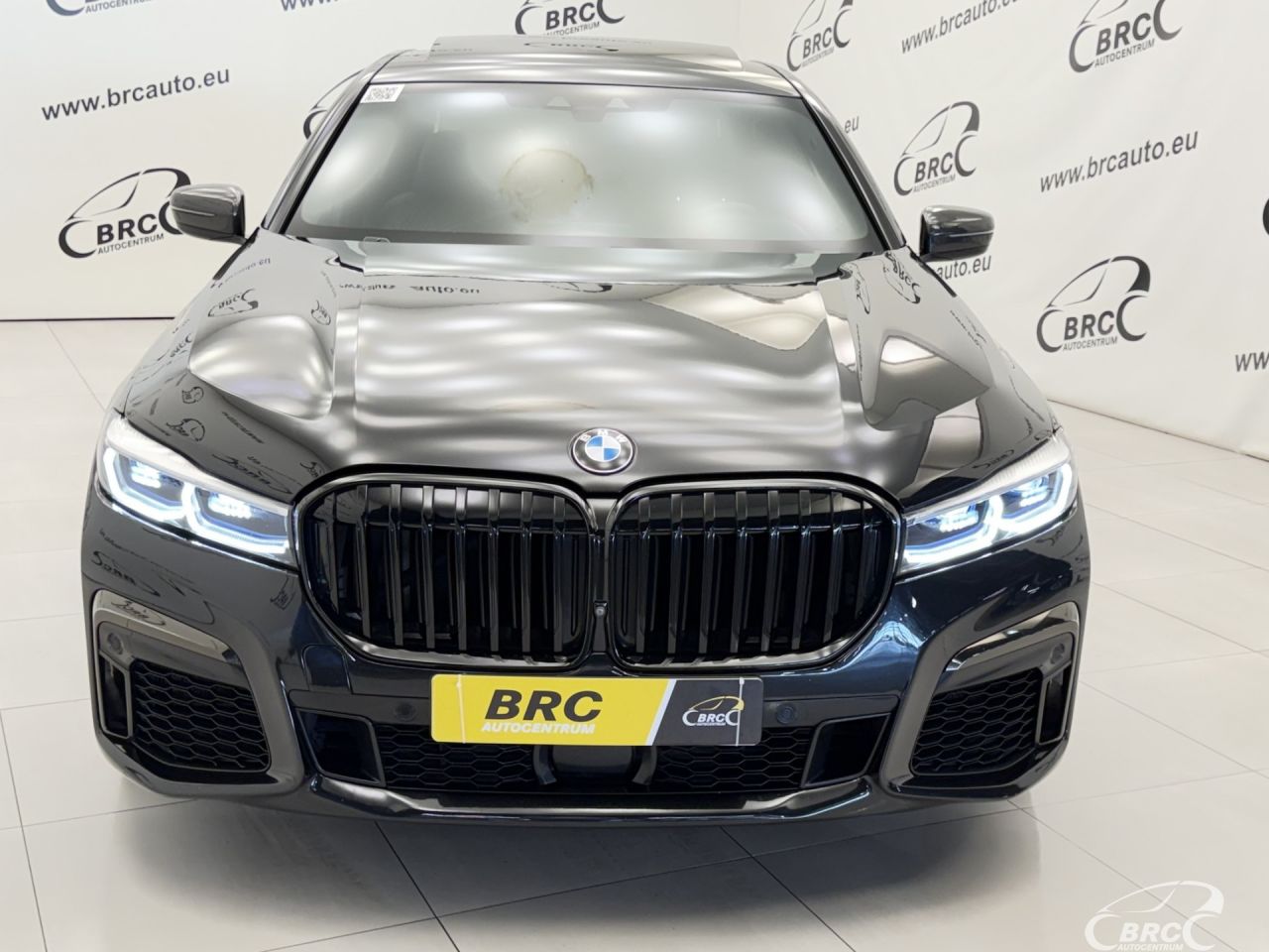 BMW 750 | 59