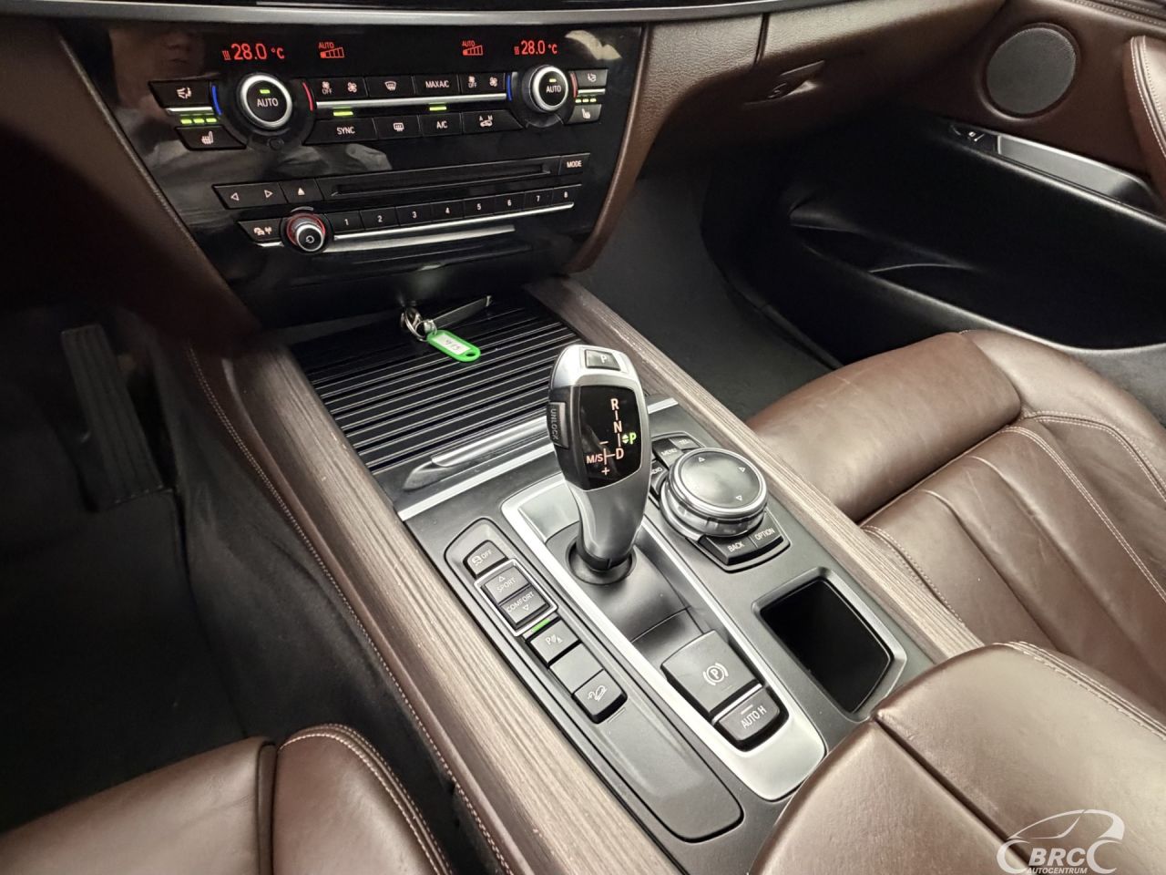 BMW X5 | 24