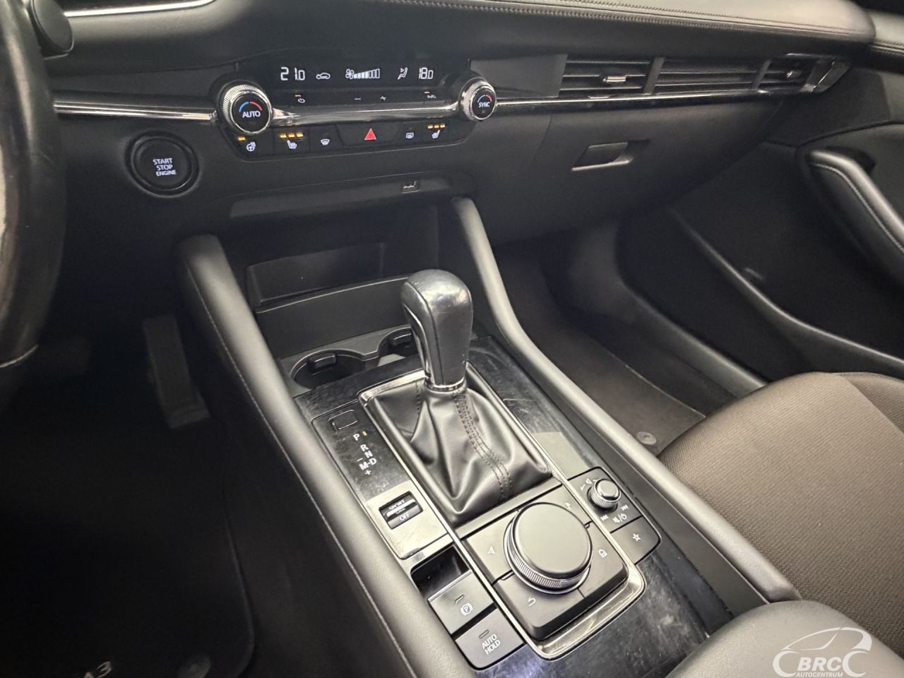 Mazda 3 | 25