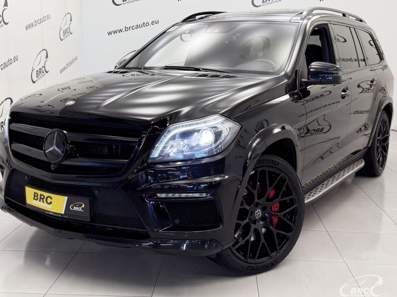 Mercedes-Benz GL63 AMG | 54