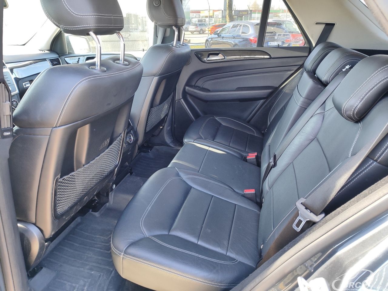 Mercedes-Benz ML350 | 16