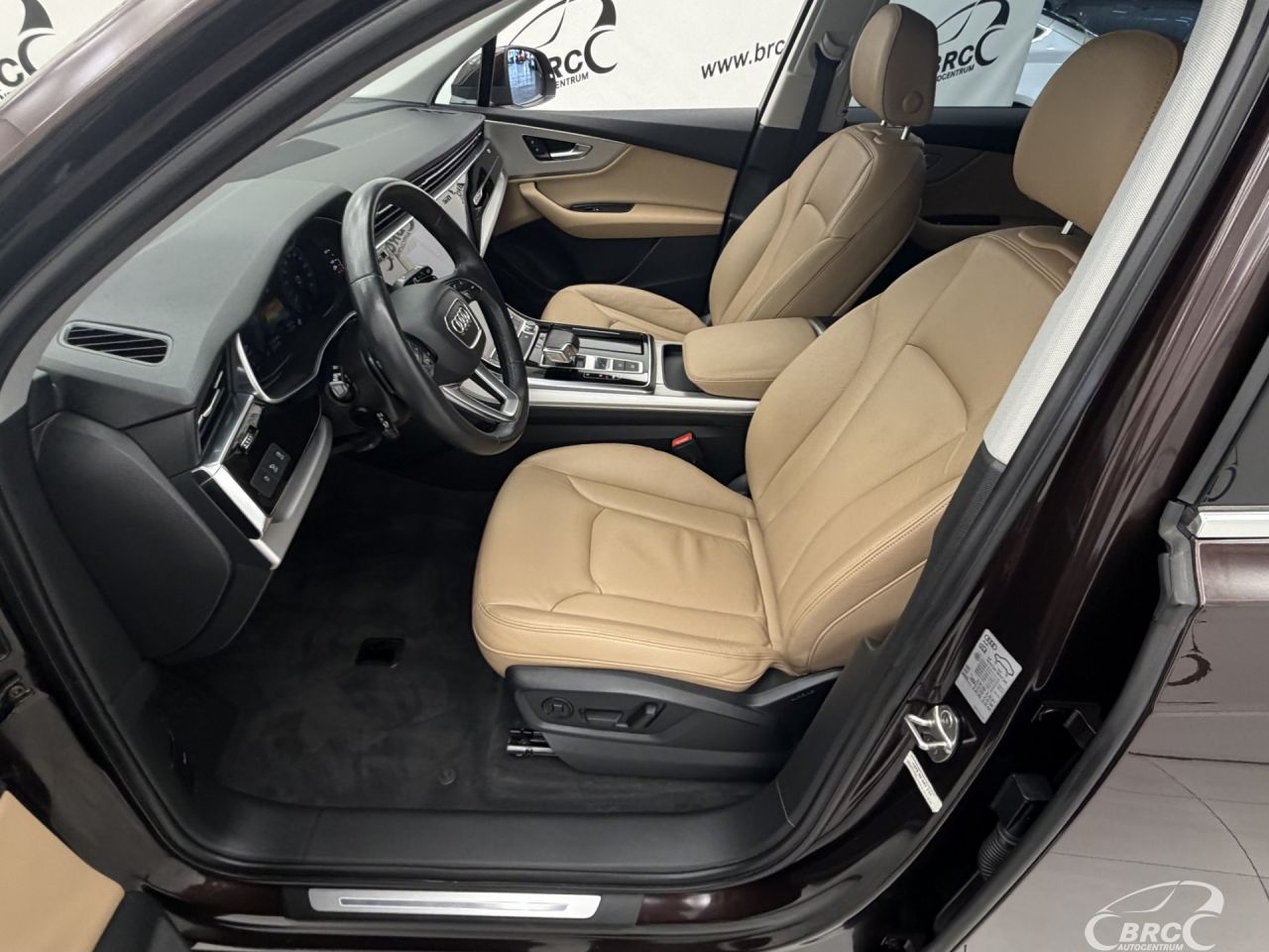 Audi Q7 | 21