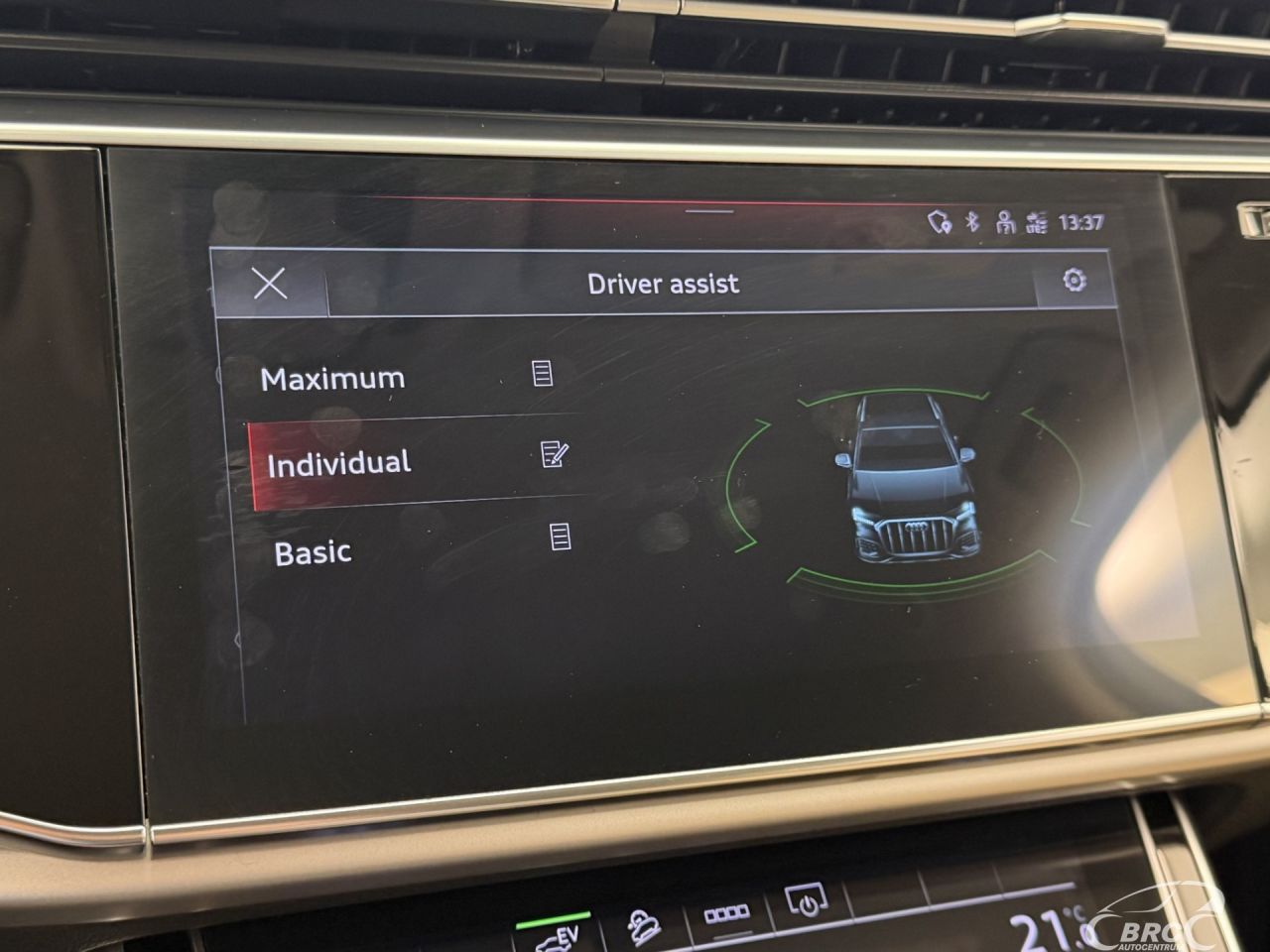 Audi Q7 | 45